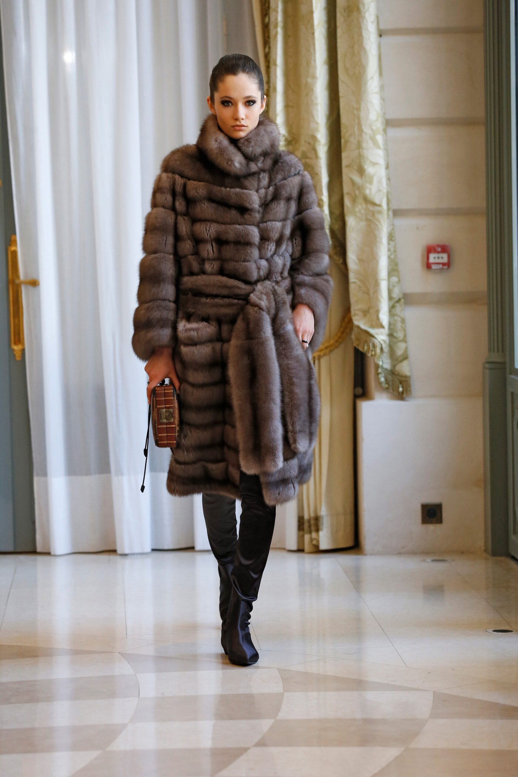 RR331 F/W 19 Couture Look 8
