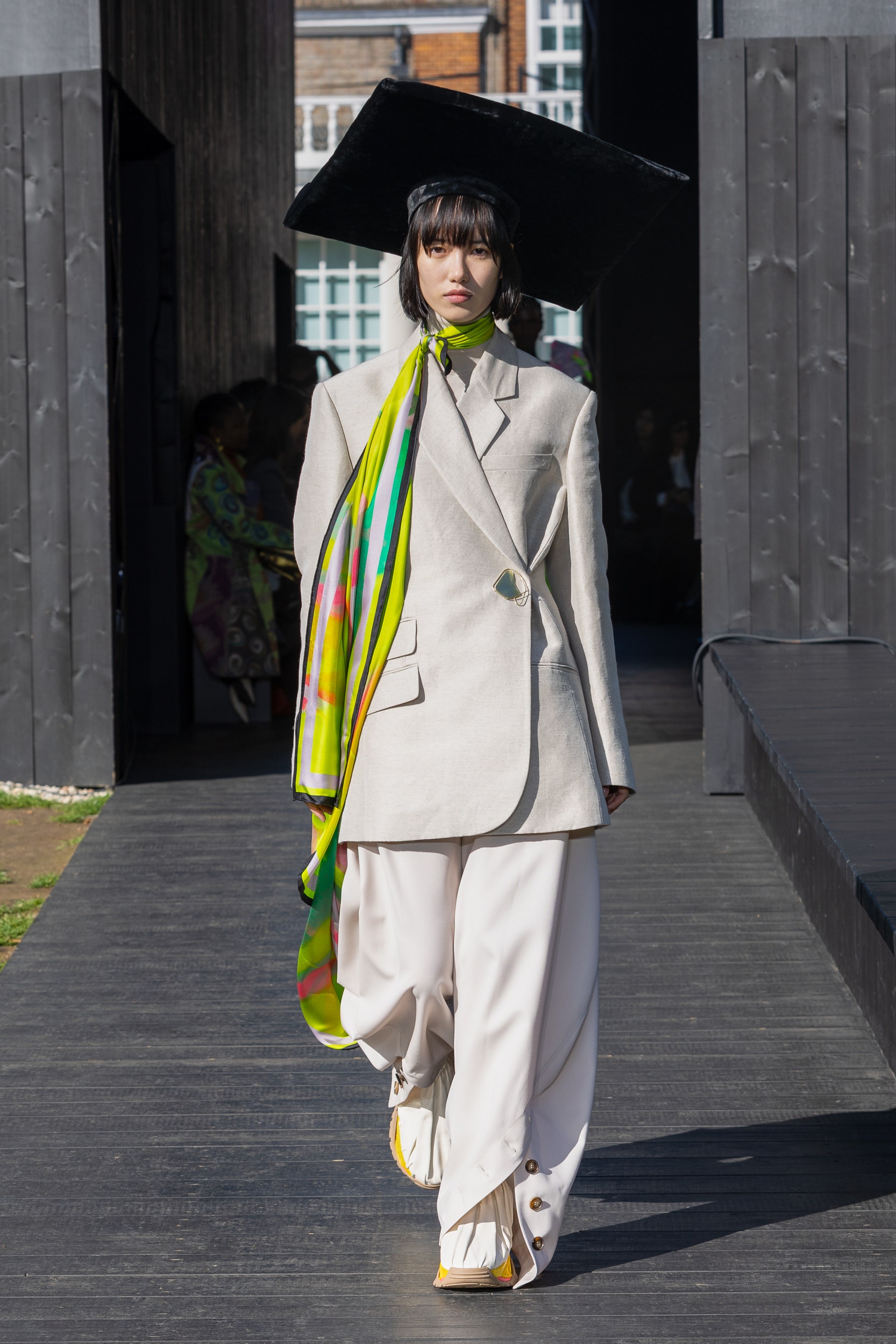 Roksanda S/S 23 Look 13
