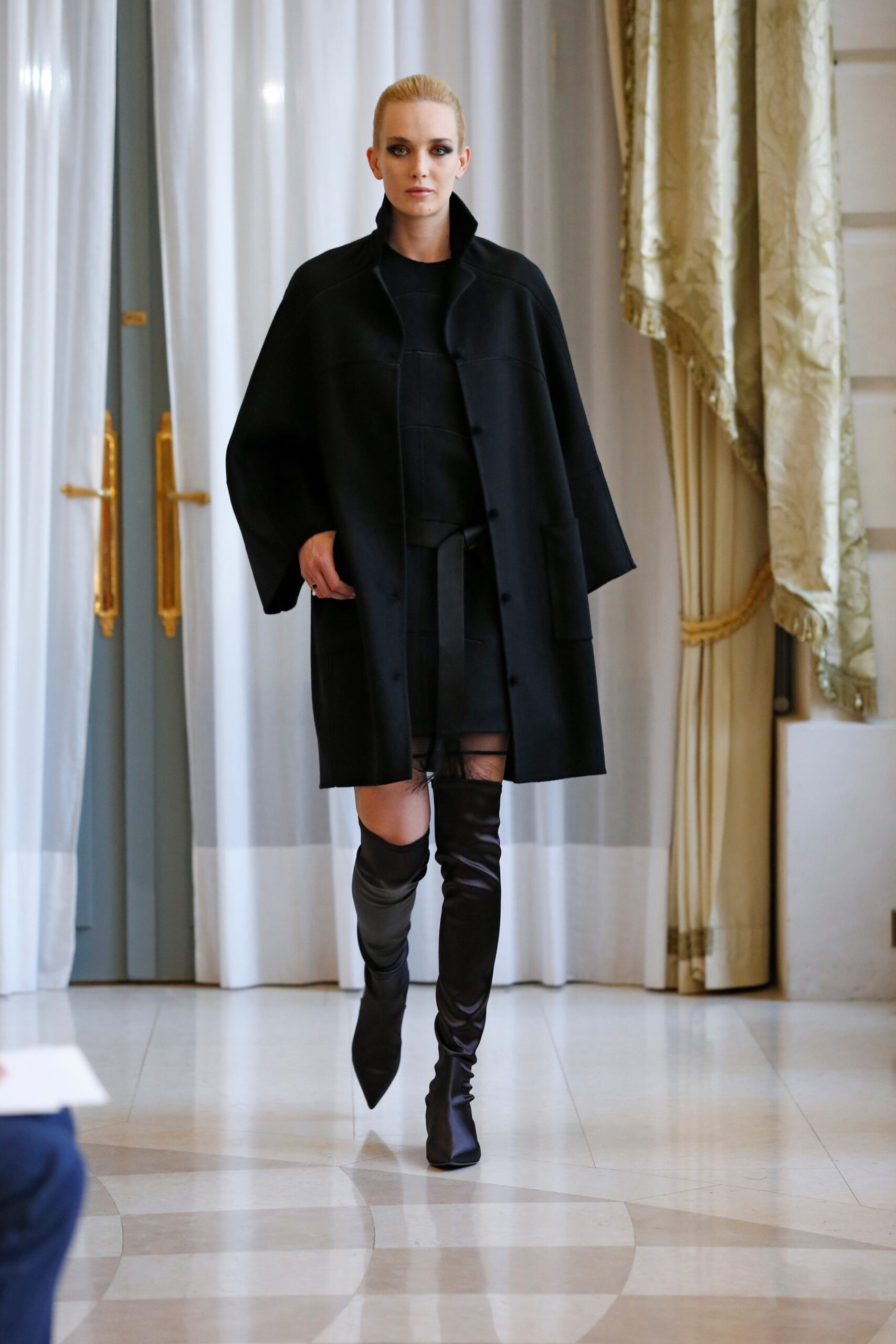 RR331 F/W 19 Couture Look 9