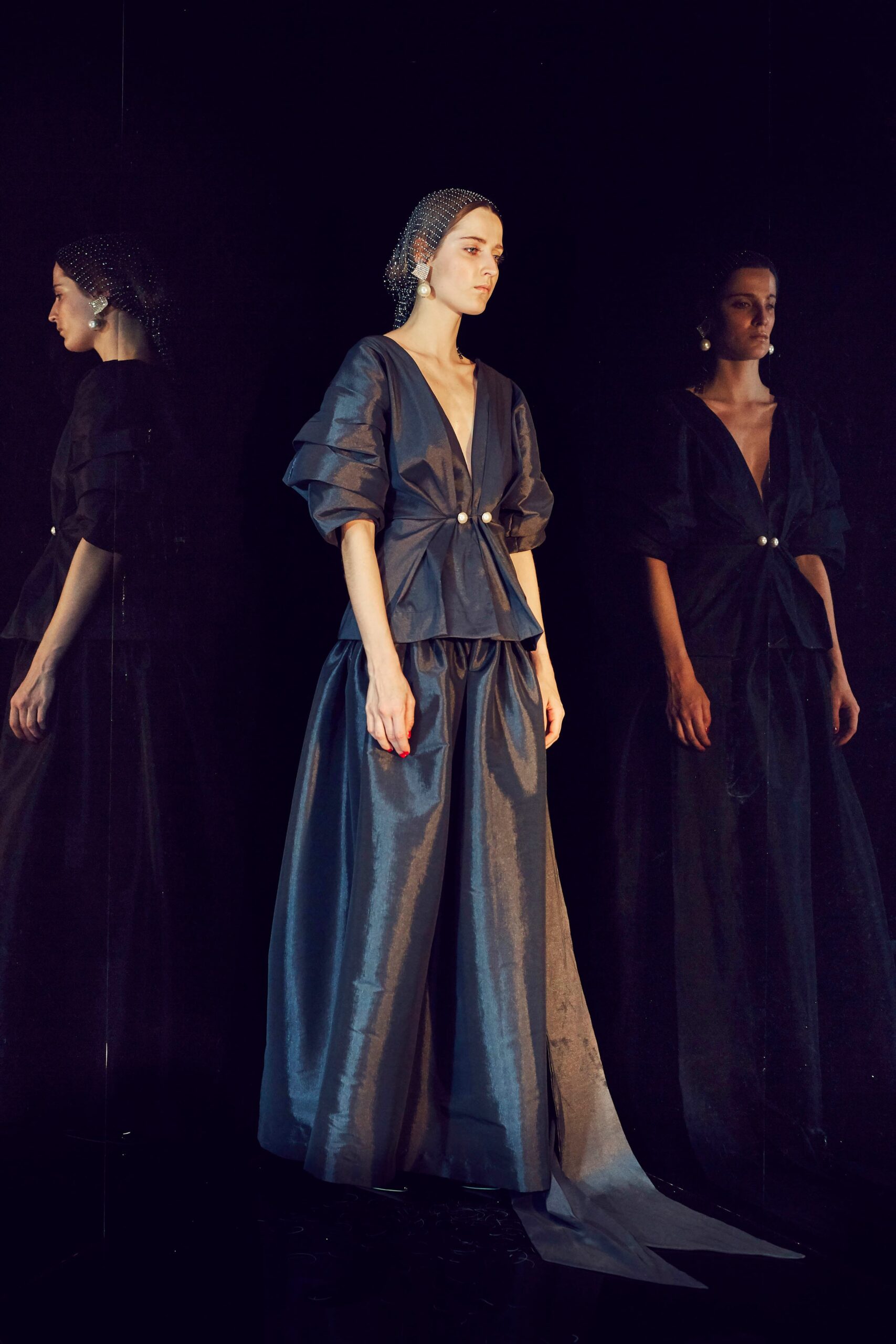 Romance Was Born F/W 19 Look 15