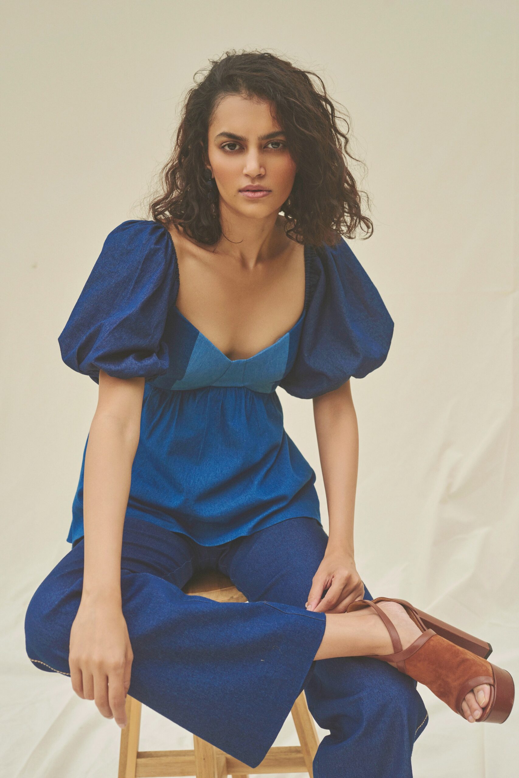 Sachin & Babi Resort 22 Look 15