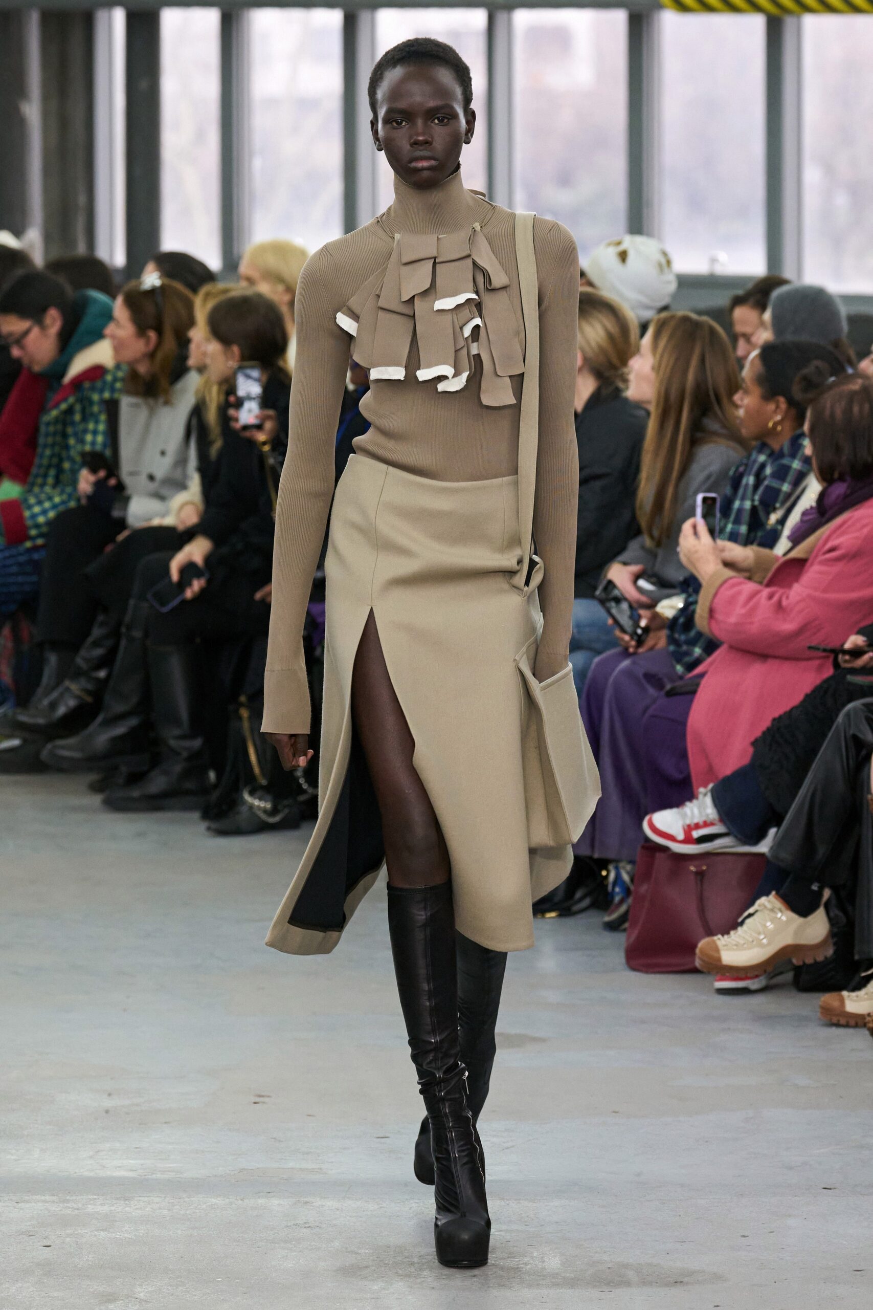 Sacai F/W 23 Look 15