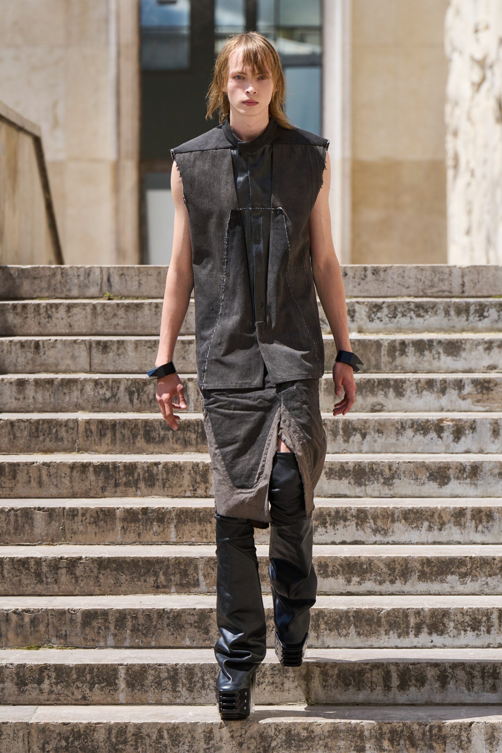 Rick Owens S/S 23 Menswear Look 16