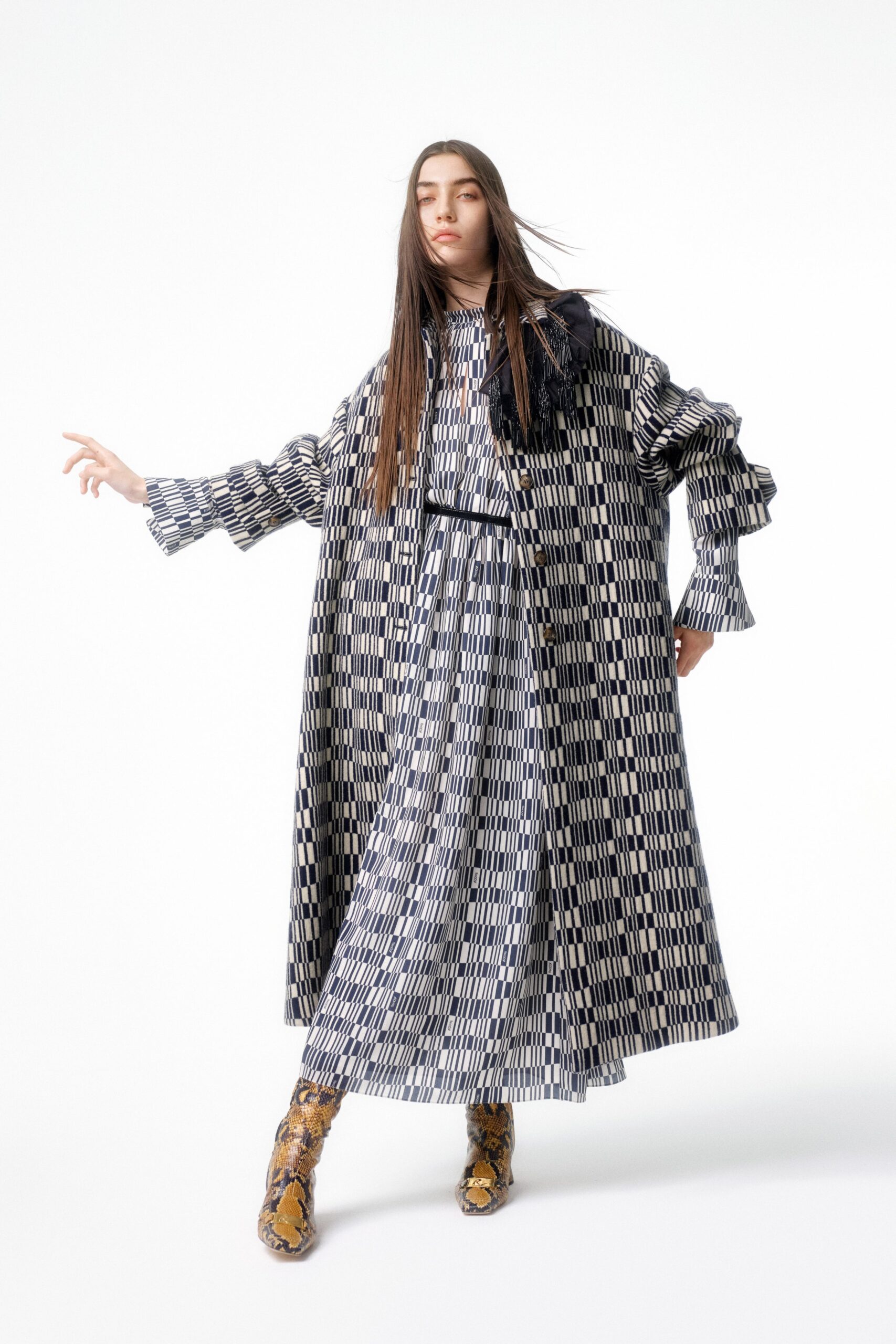 Rochas F/W 23 Look 16