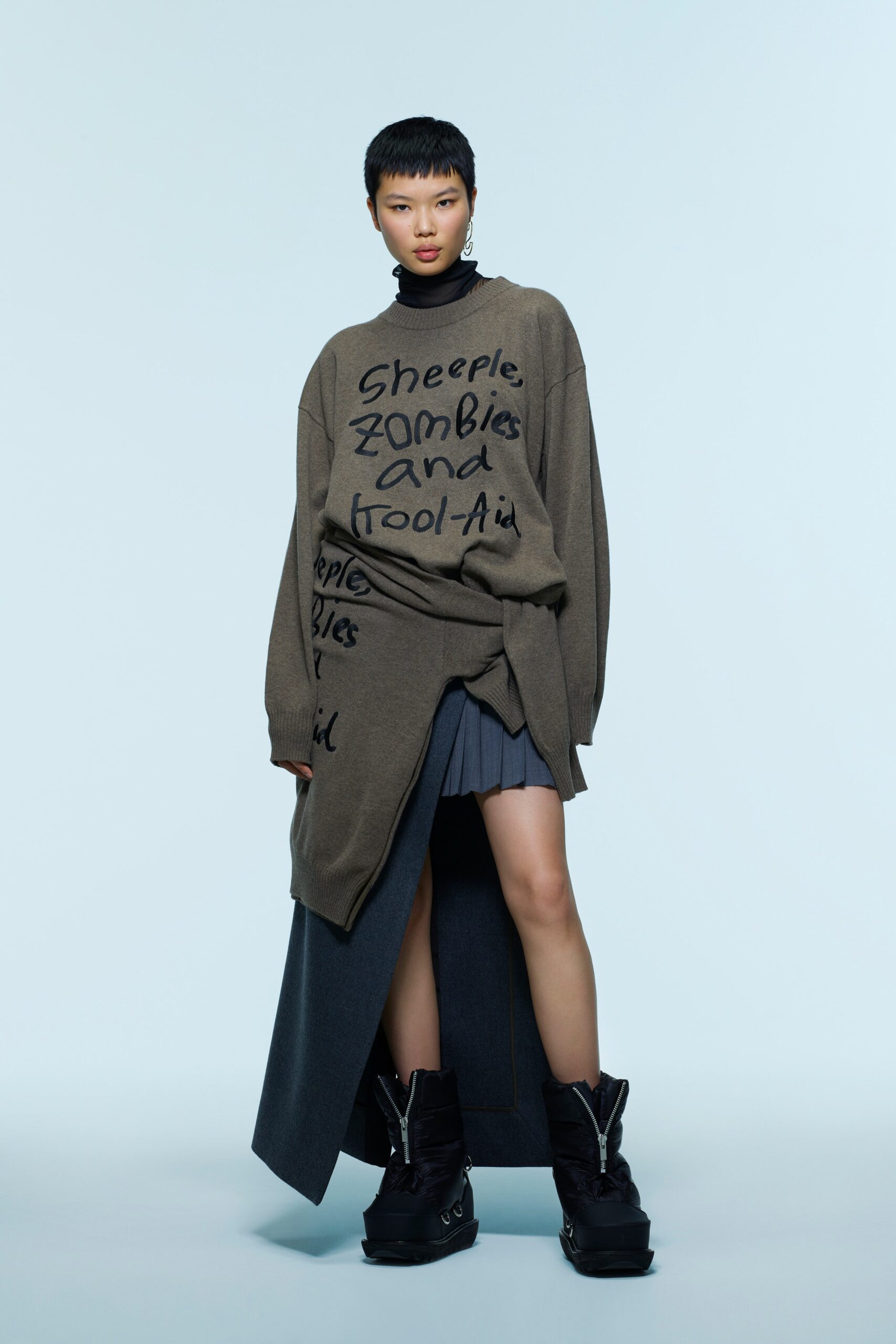 Sacai F/W 22 Look 16