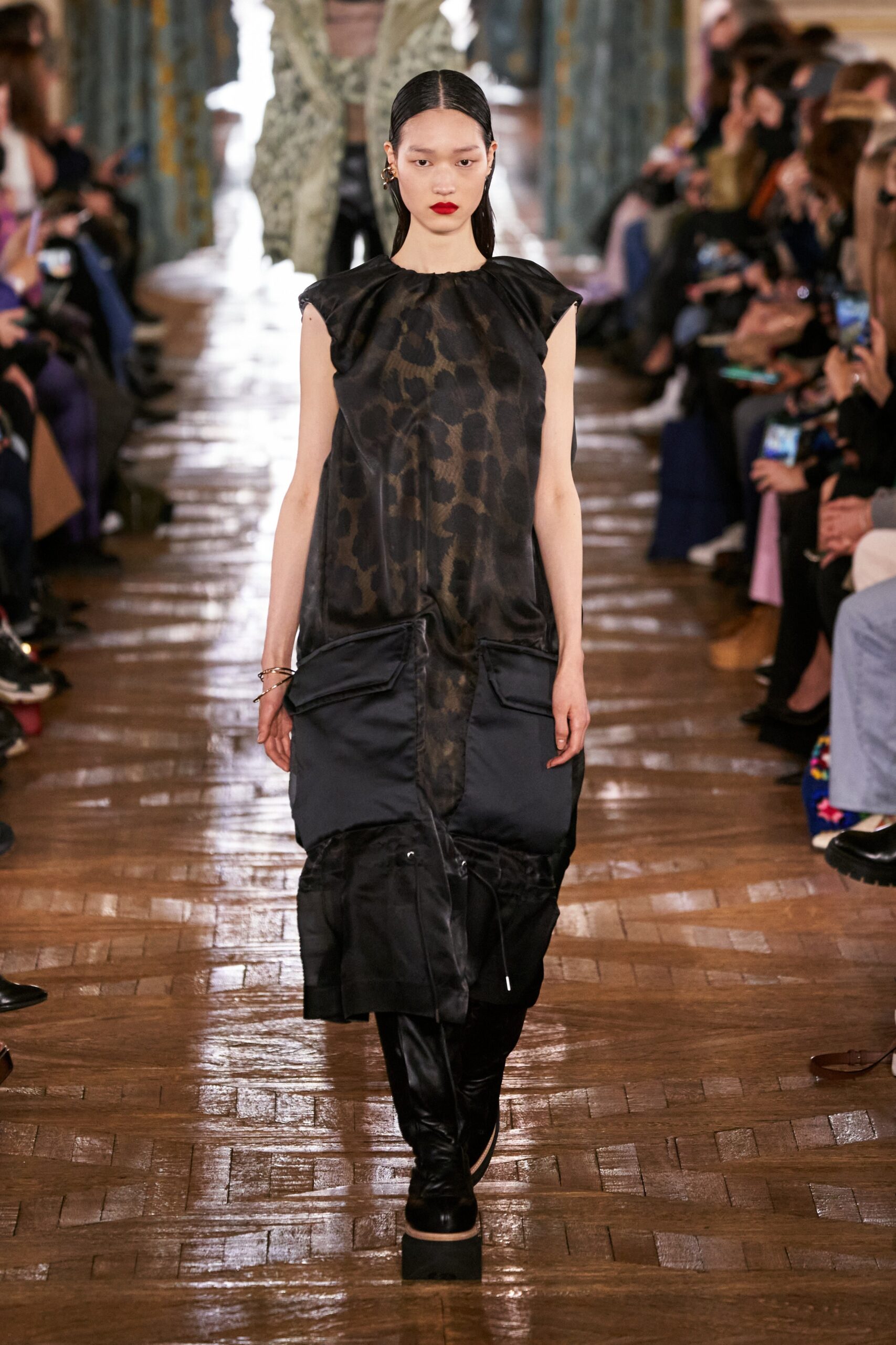 Sacai F/W 22 Look 16