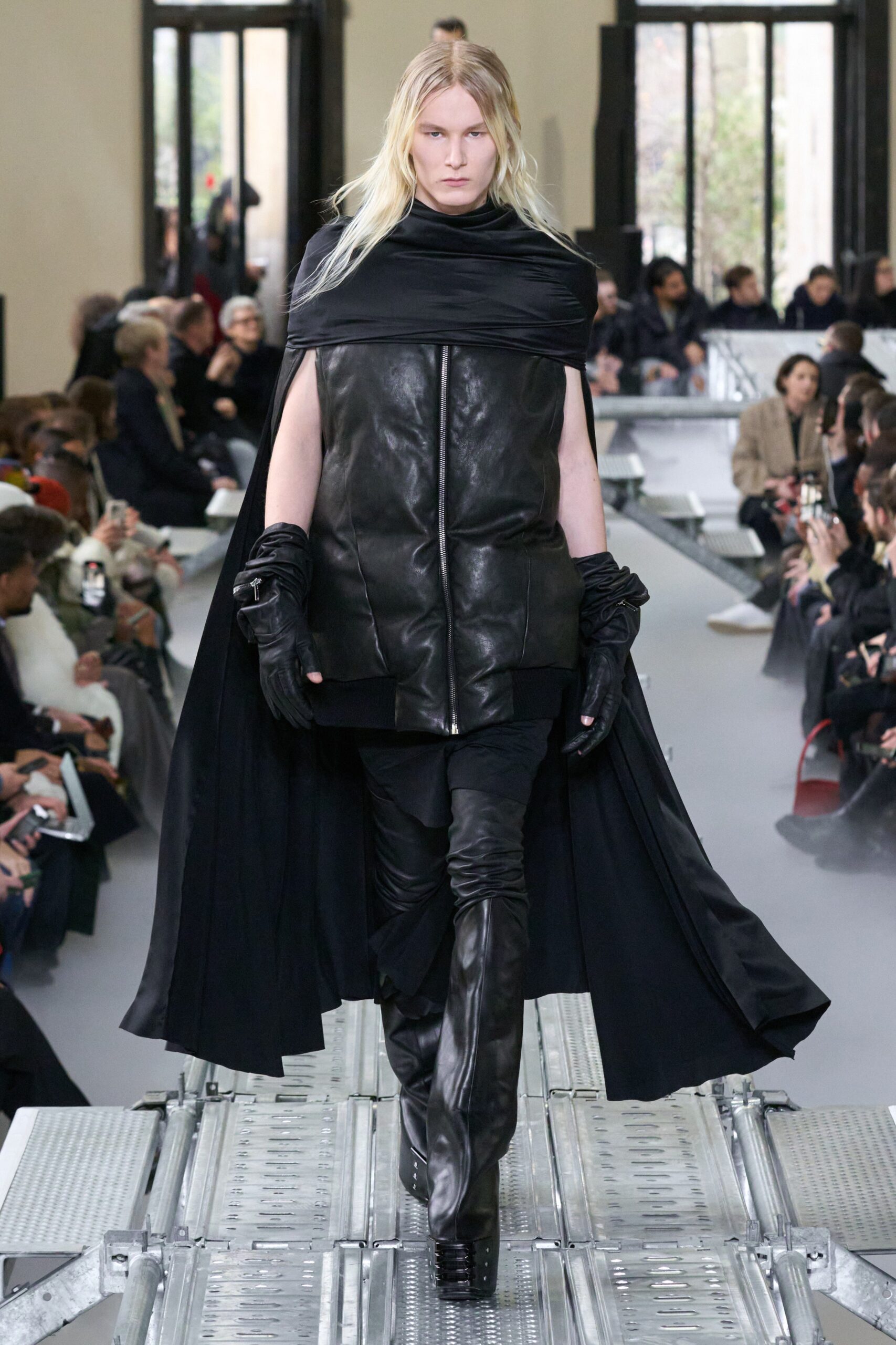 Rick Owens F/W 23 Menswear Look 17
