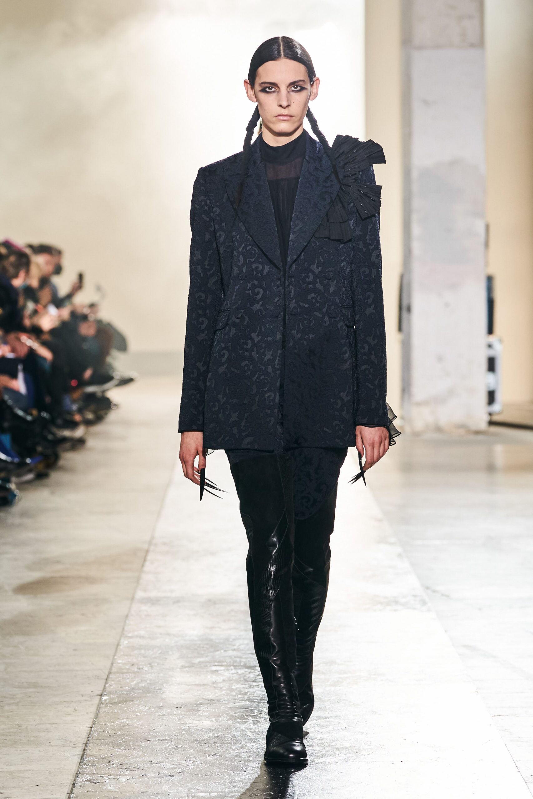 Rochas F/W 22 Look 17