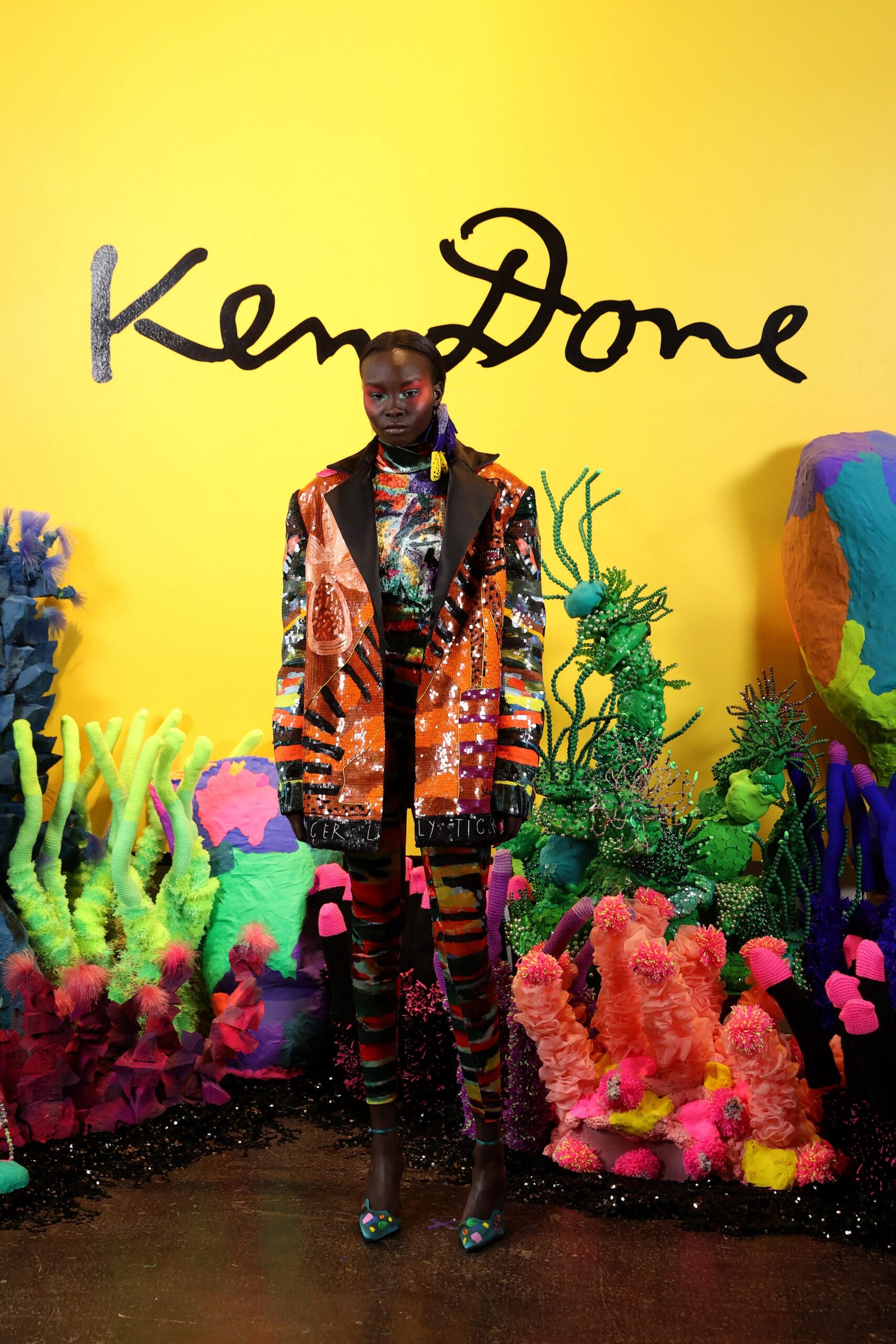 Romance Was Born Australia Resort 23 Look 17