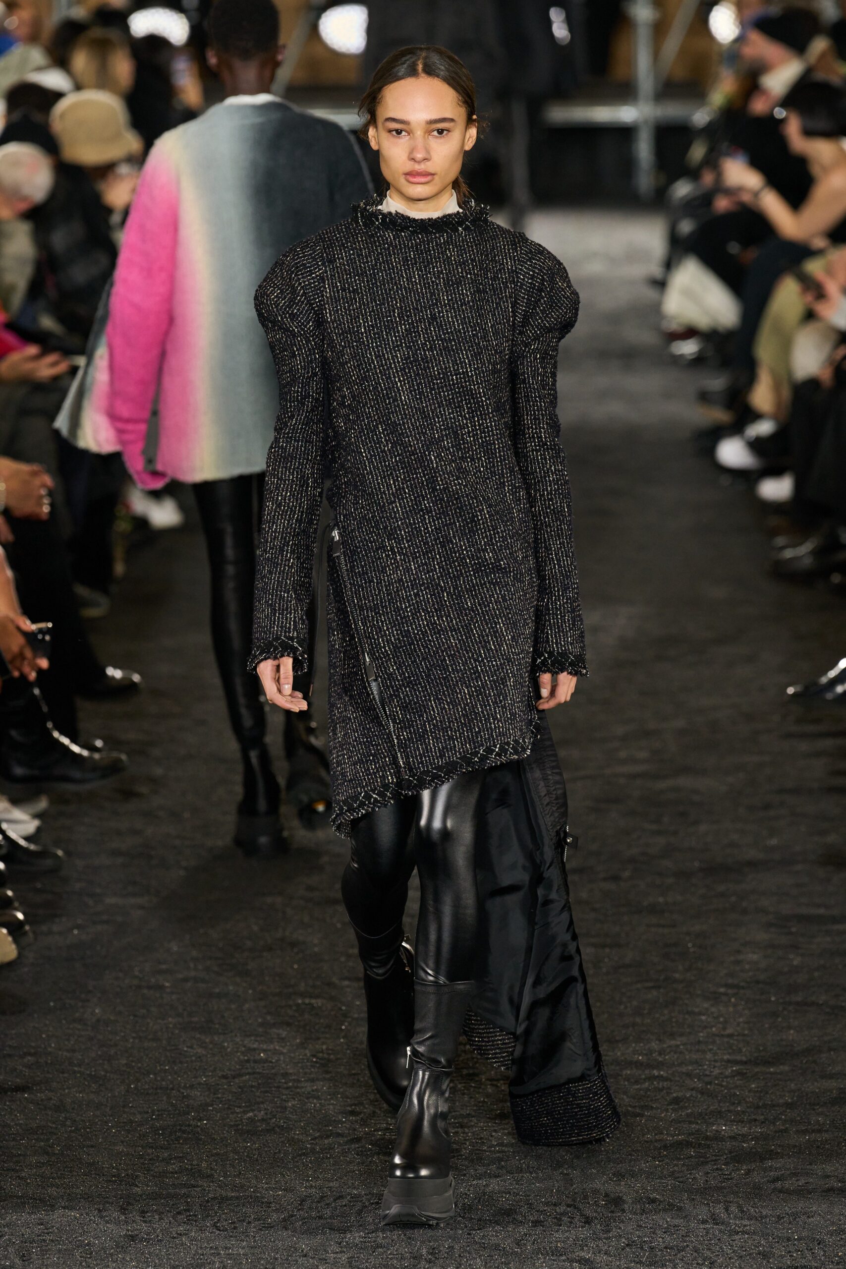 Sacai F/W 23 Menswear Look 17