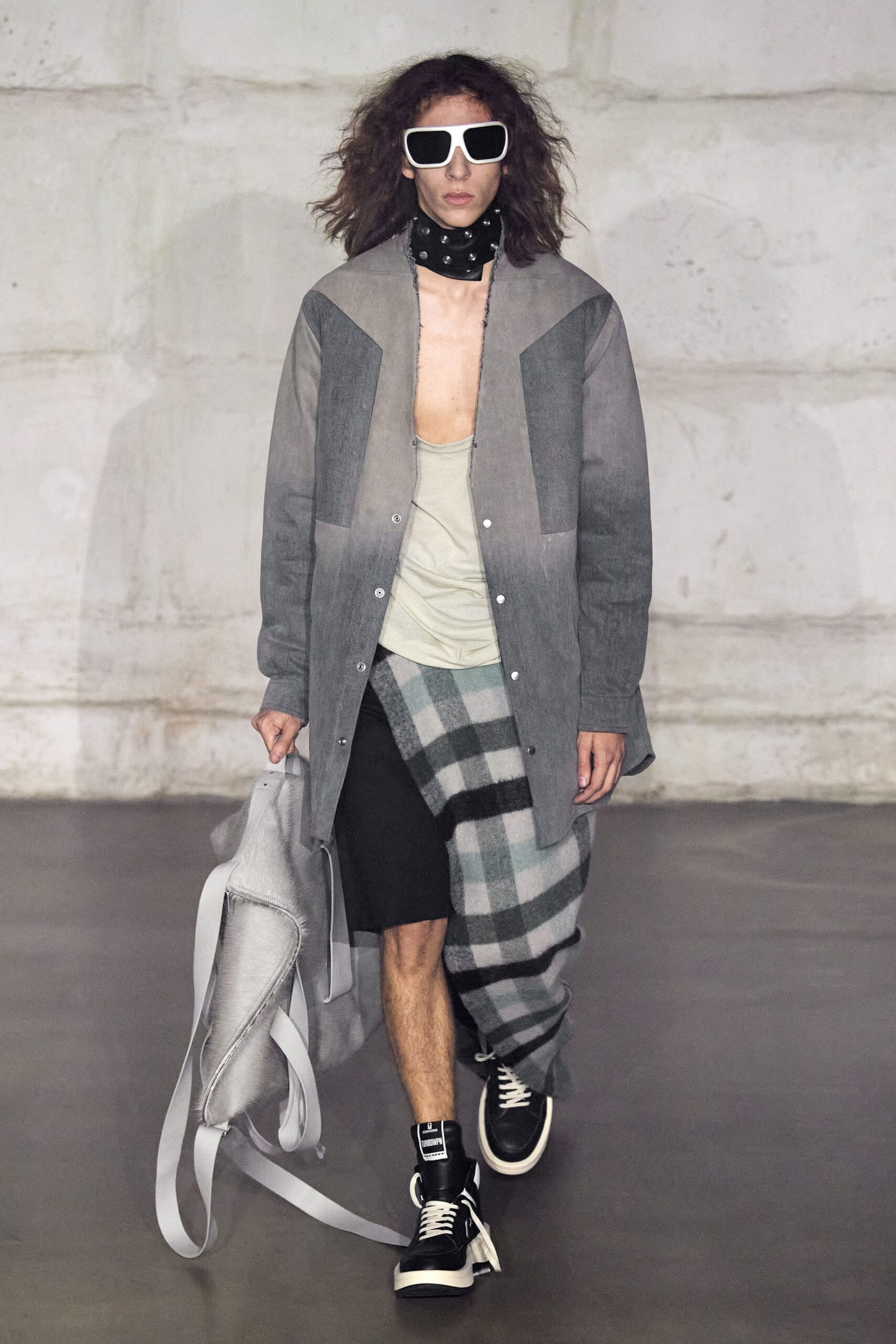 Rick Owens F/W 22 Menswear Look 18