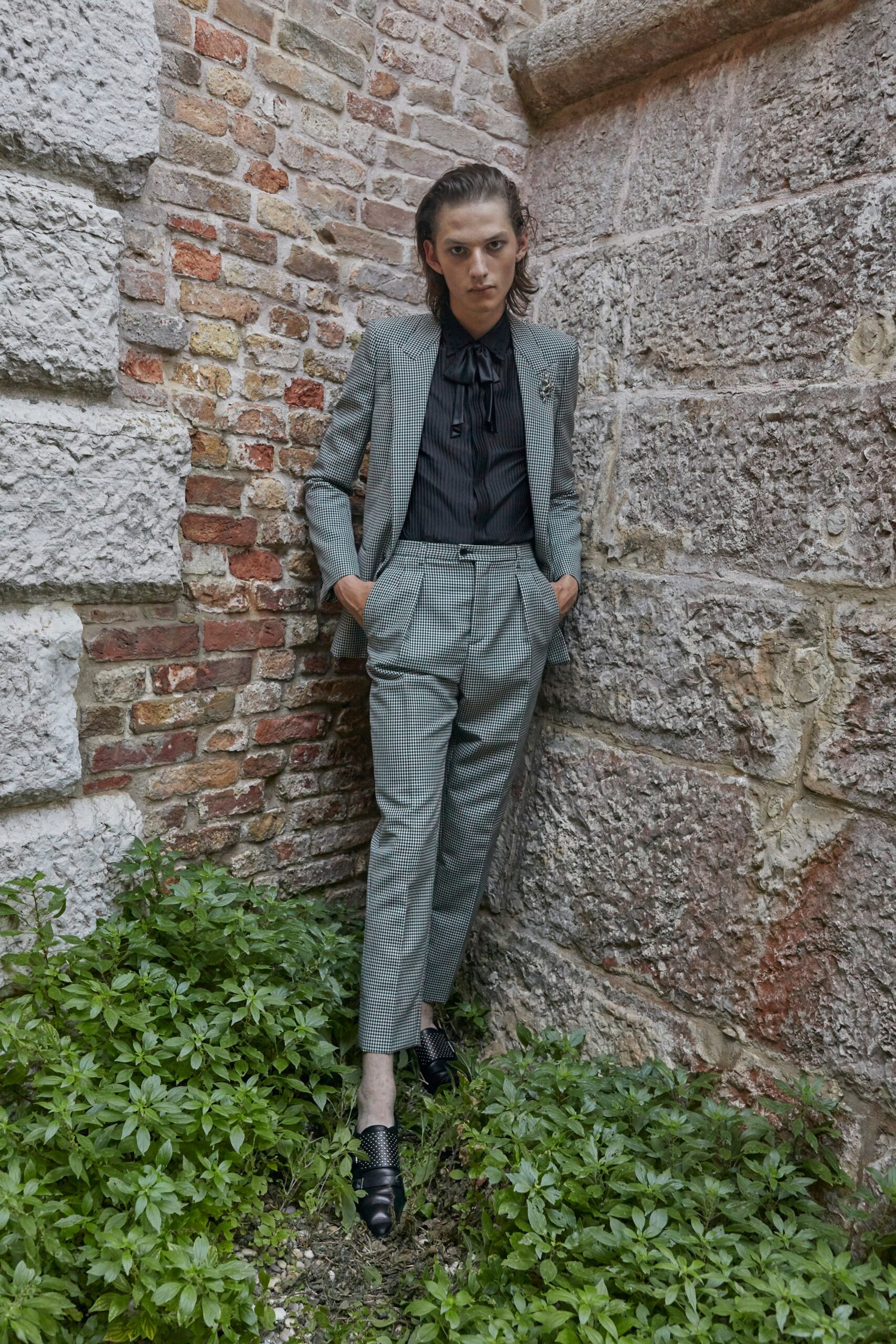 Saint Laurent S/S 22 Menswear Look 18