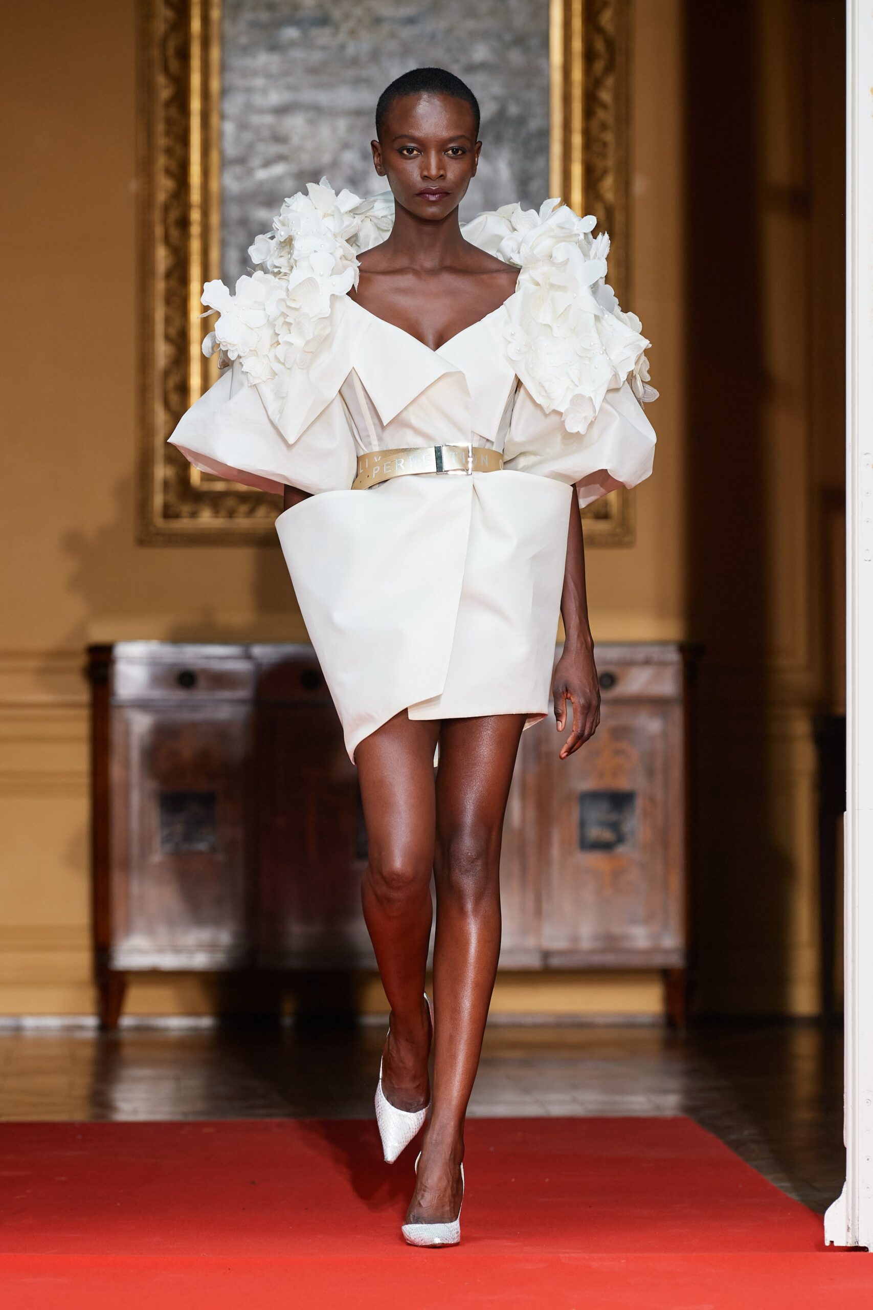 Ronald van der Kemp F/W 22 Couture Look 18