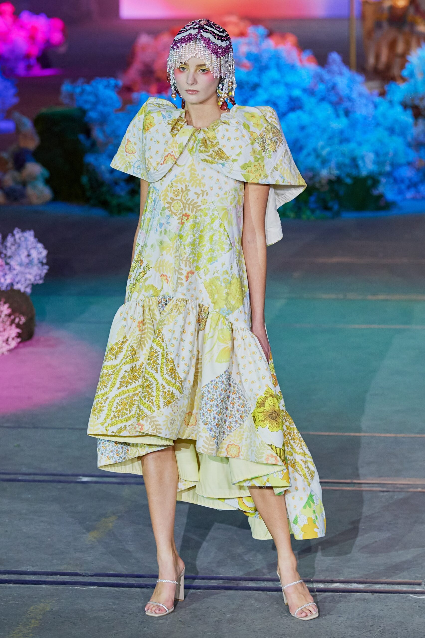 Romance Was Born Australia Resort 22 Look 19