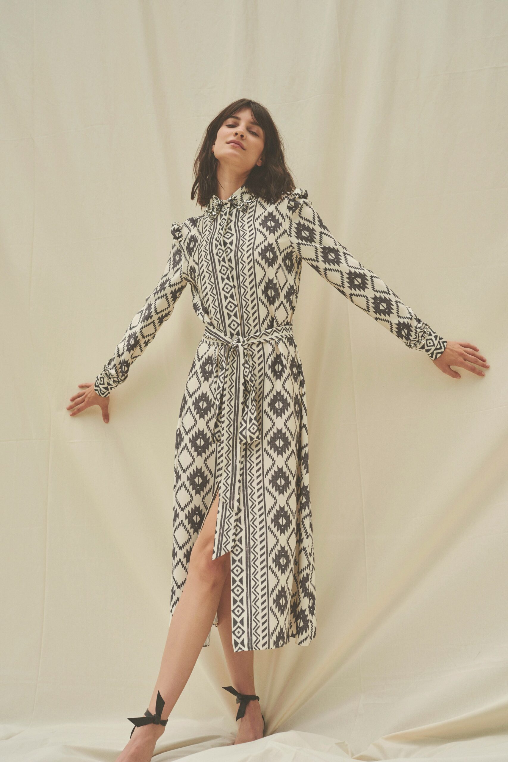 Sachin & Babi Resort 22 Look 19