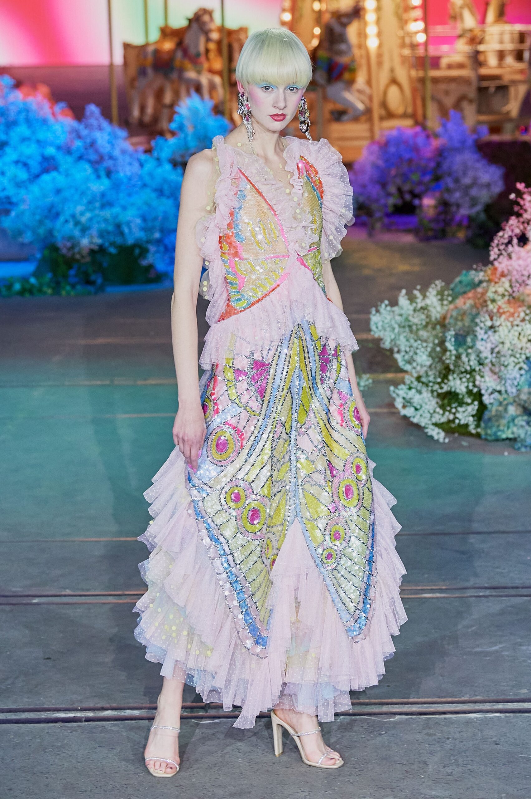 Romance Was Born Australia Resort 22 Look 20