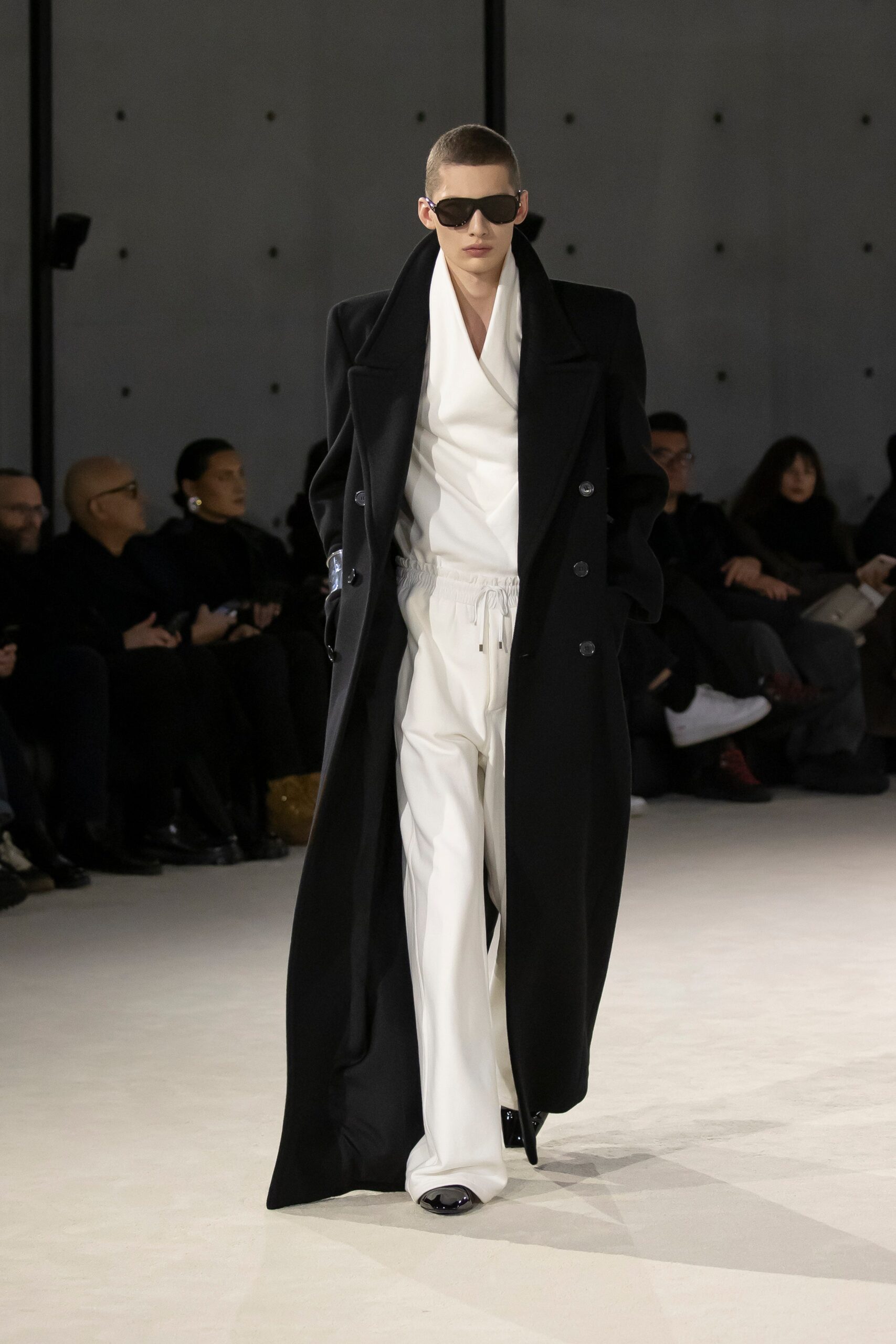 Saint Laurent F/W 23 Menswear Look 20