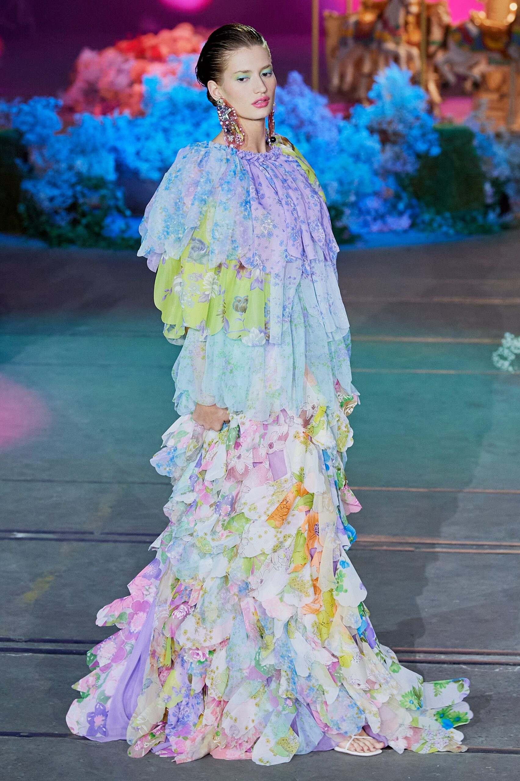 Romance Was Born Australia Resort 22 Look 23