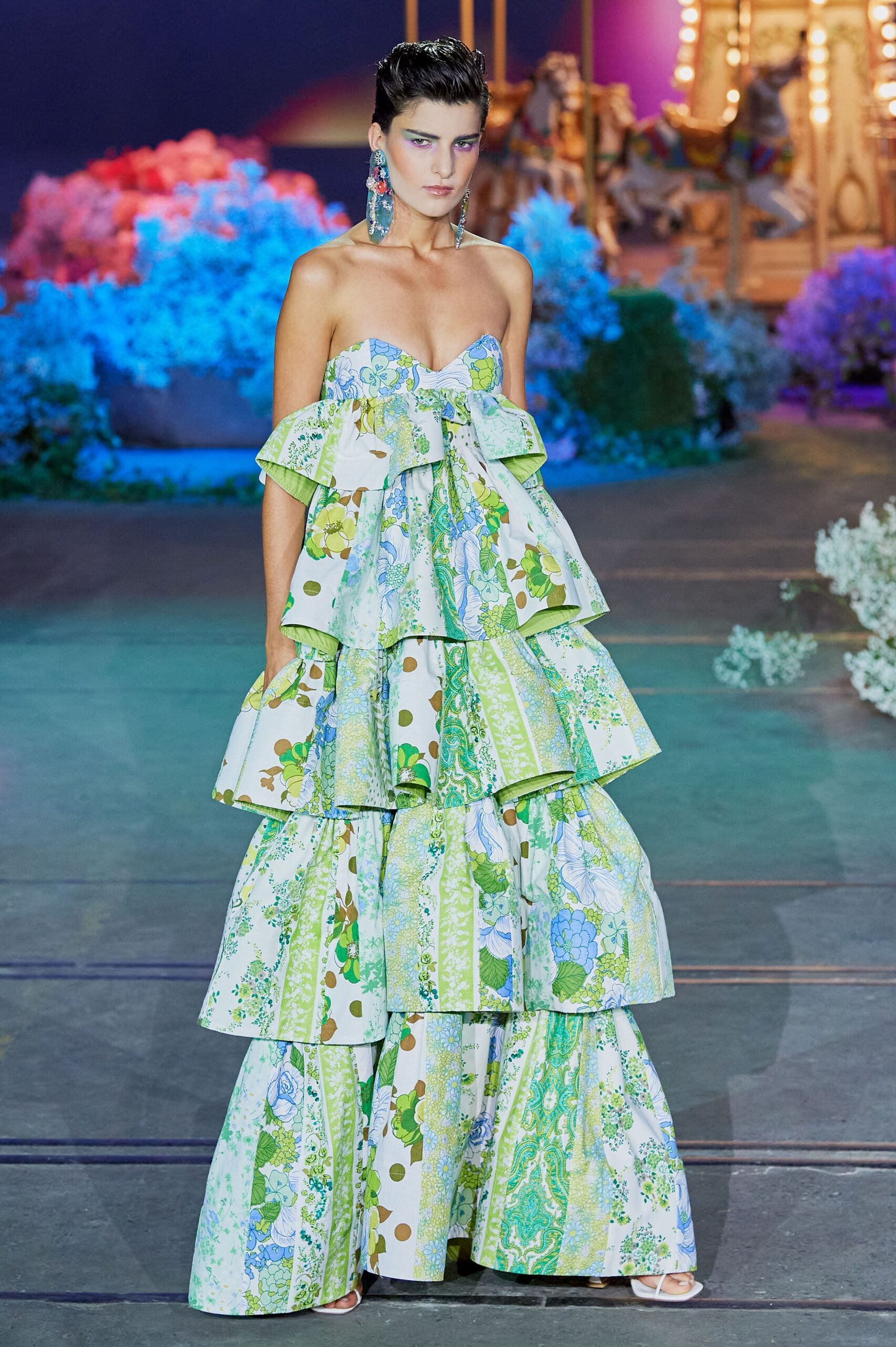 Romance Was Born Australia Resort 22 Look 24