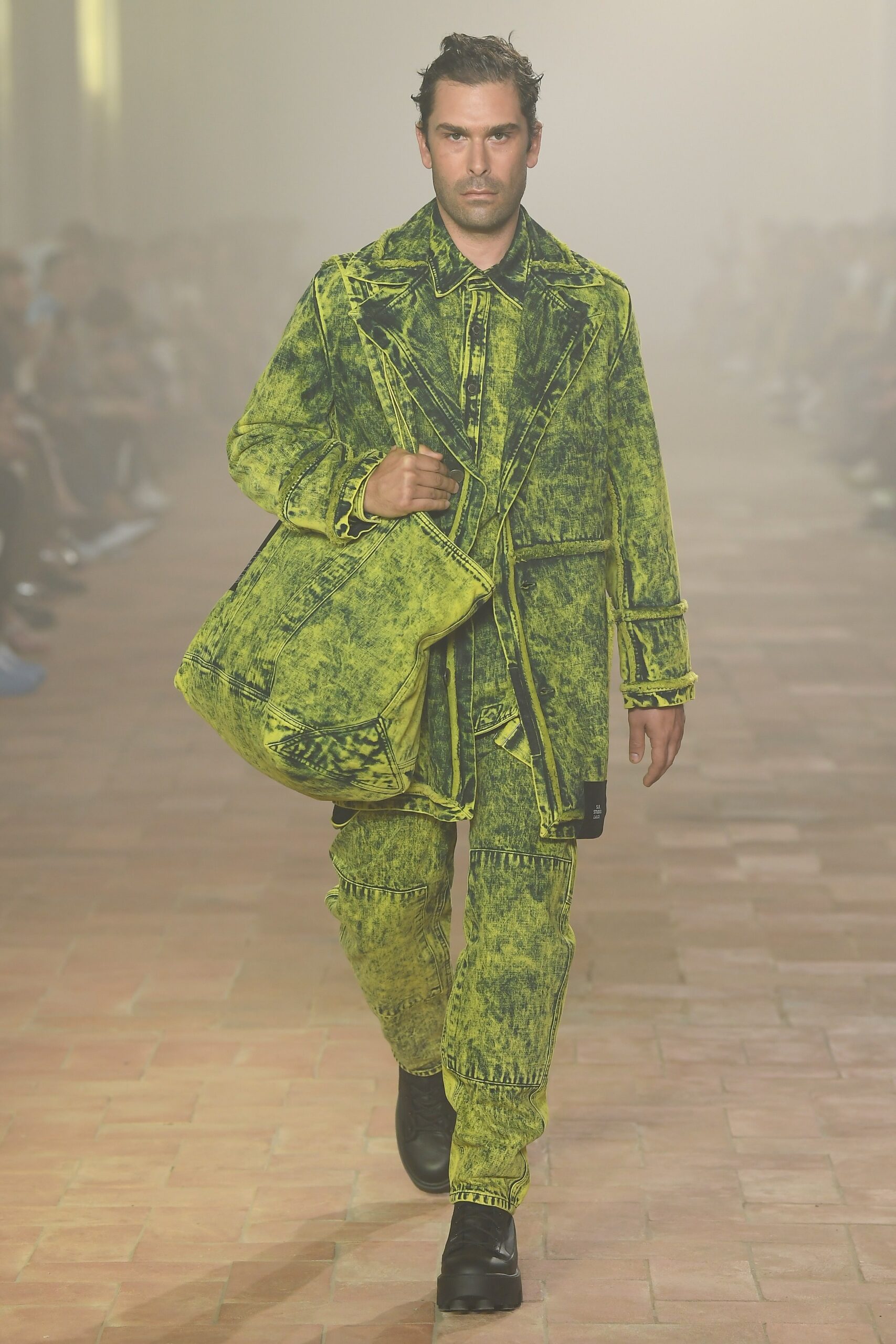 S.R. Studio. LA. CA. S/S 20 Menswear Look 24
