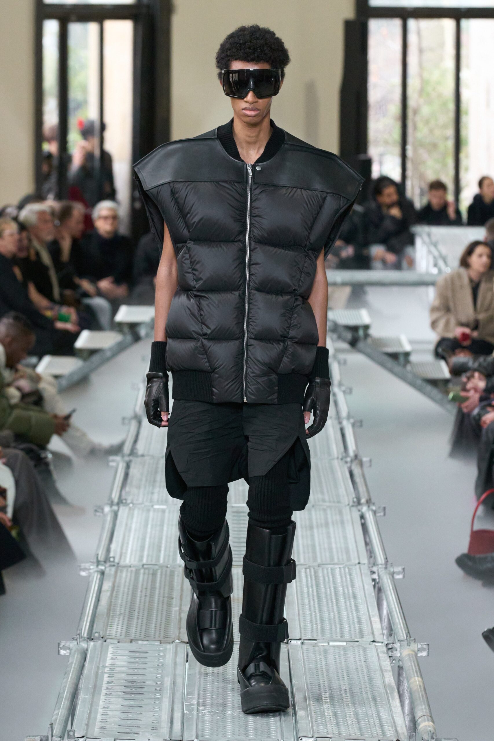Rick Owens F/W 23 Menswear Look 24