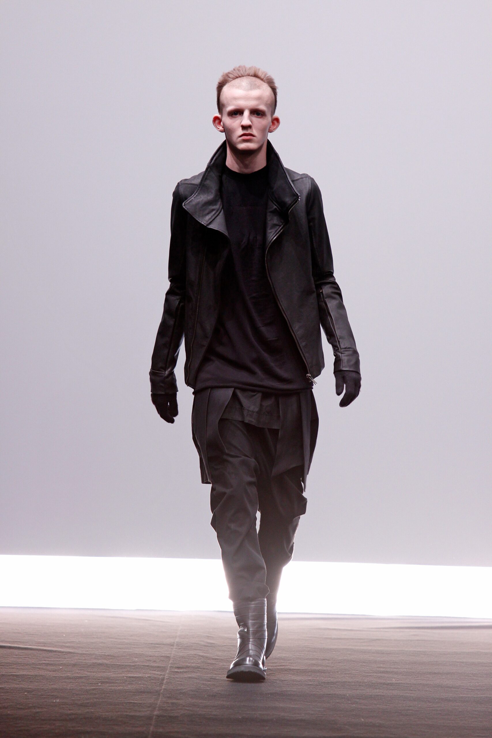 Rick Owens F/W 09 Menswear Look 25