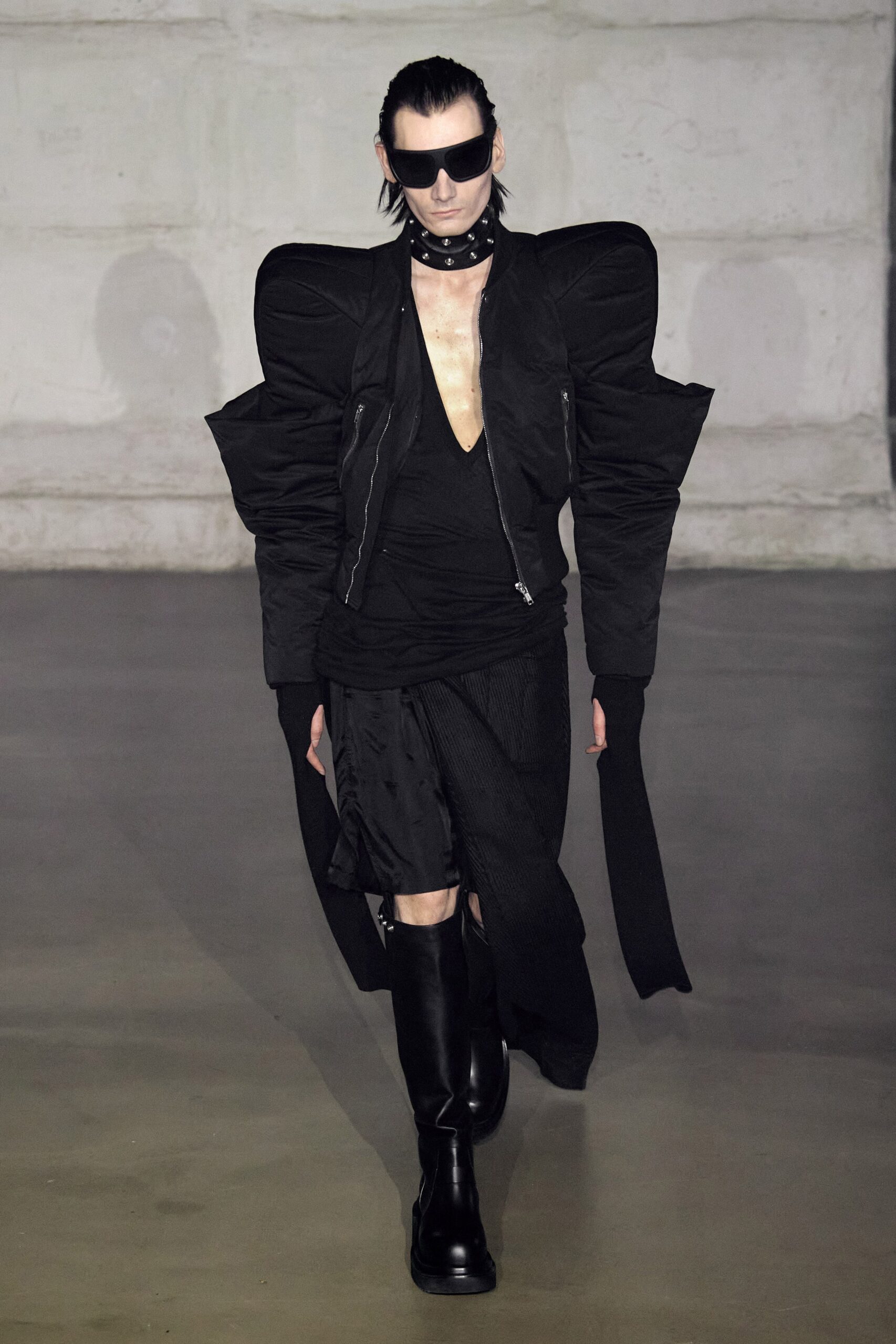 Rick Owens F/W 22 Menswear Look 25