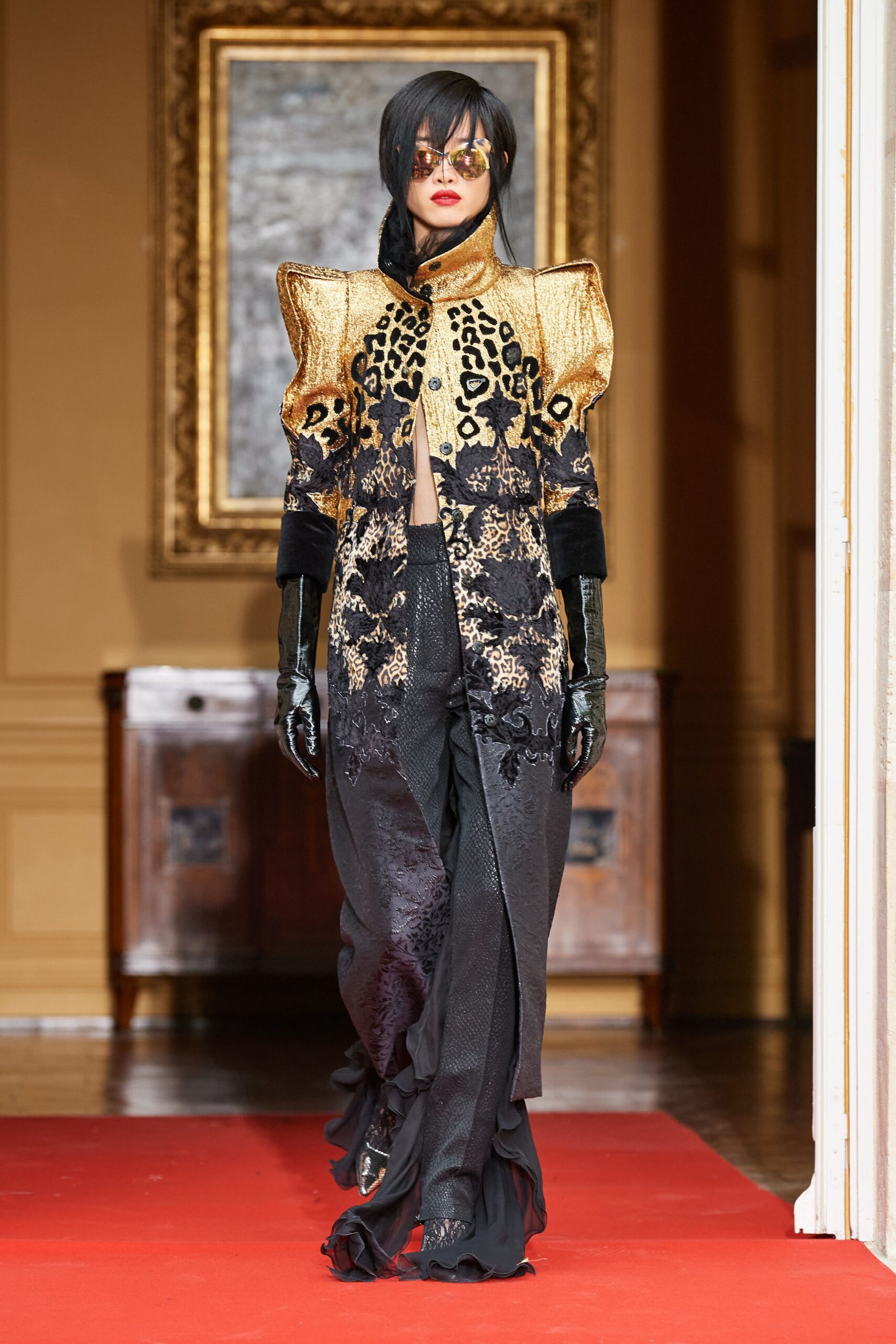 Ronald van der Kemp F/W 22 Couture Look 26