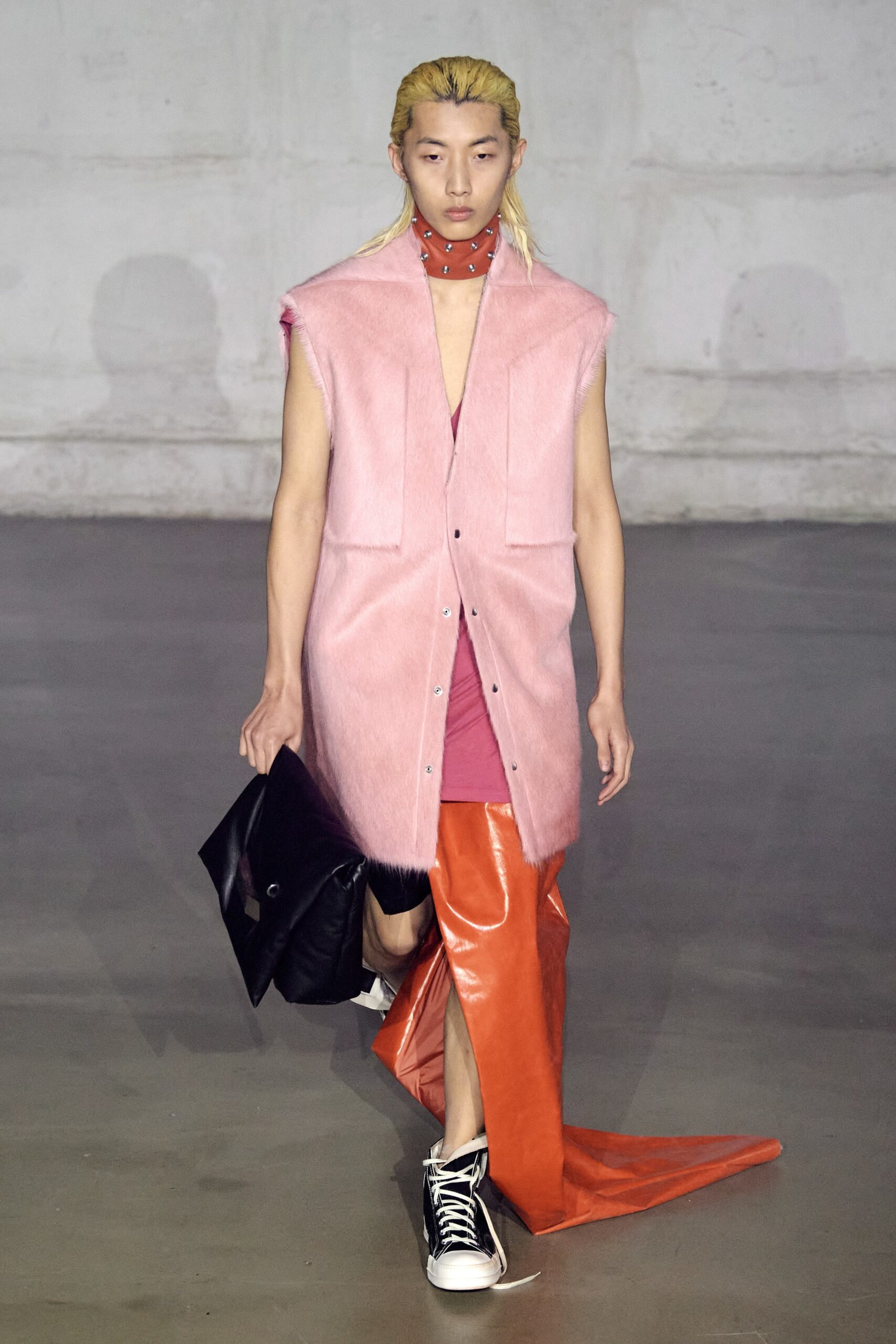 Rick Owens F/W 22 Menswear Look 27