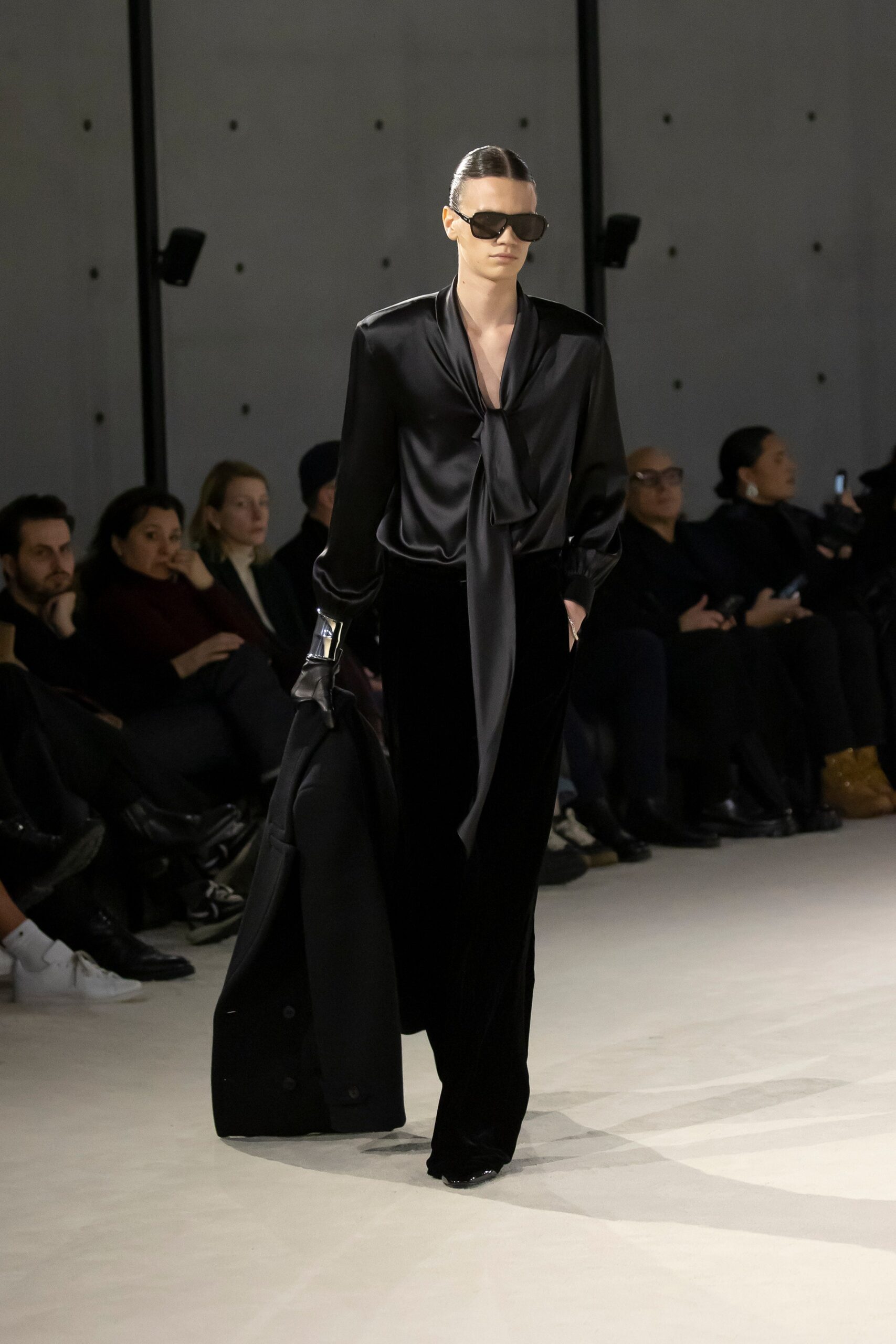 Saint Laurent F/W 23 Menswear Look 28