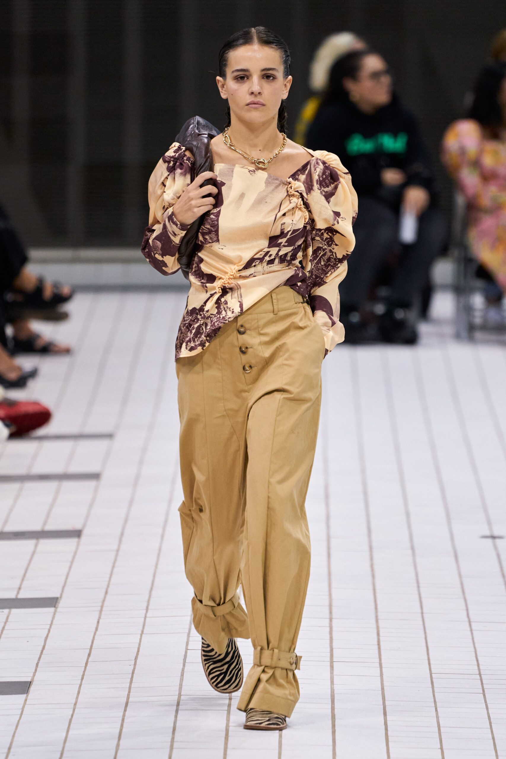 Rejina Pyo S/S 22 Look 29