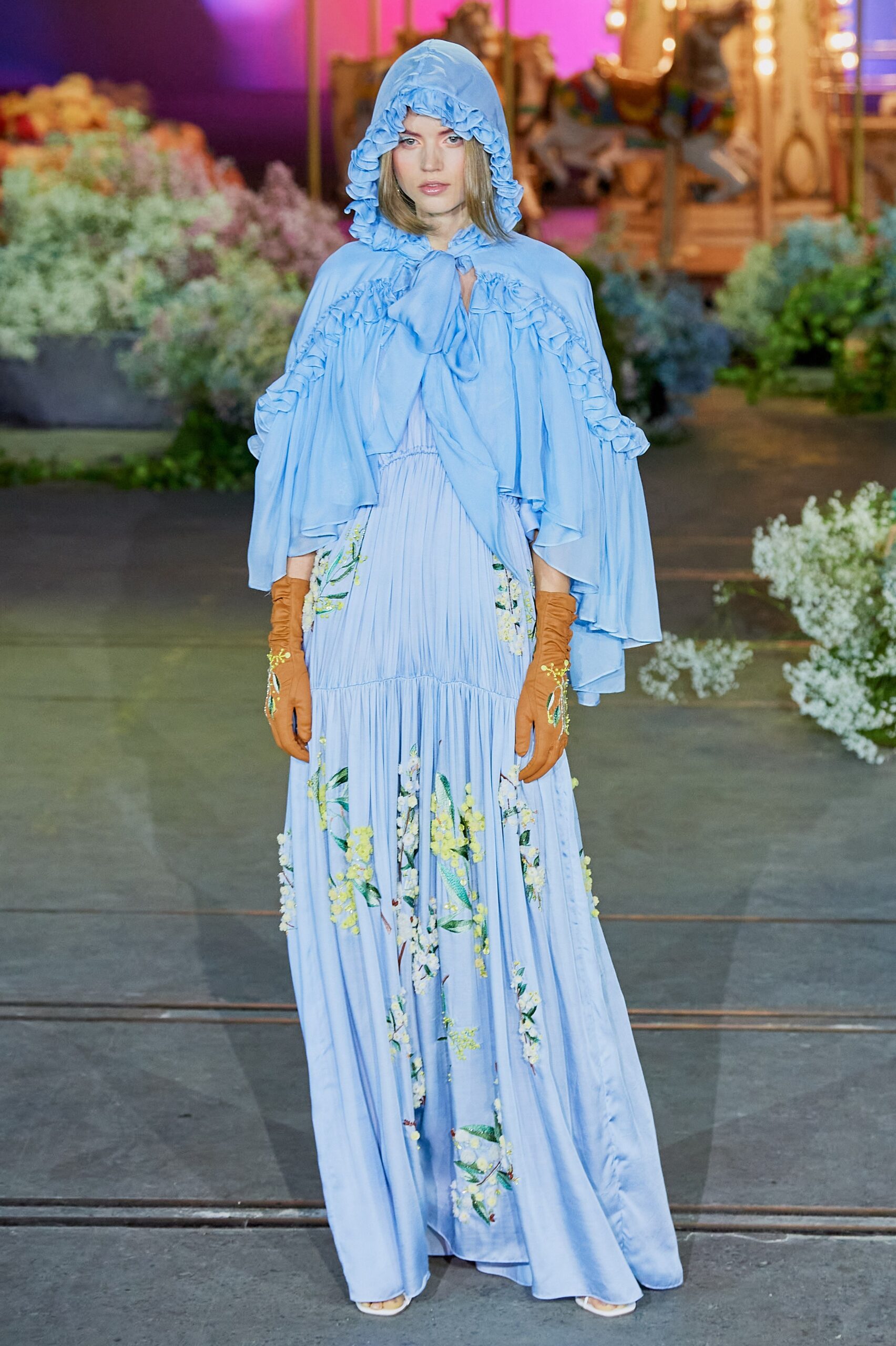Romance Was Born Australia Resort 22 Look 29