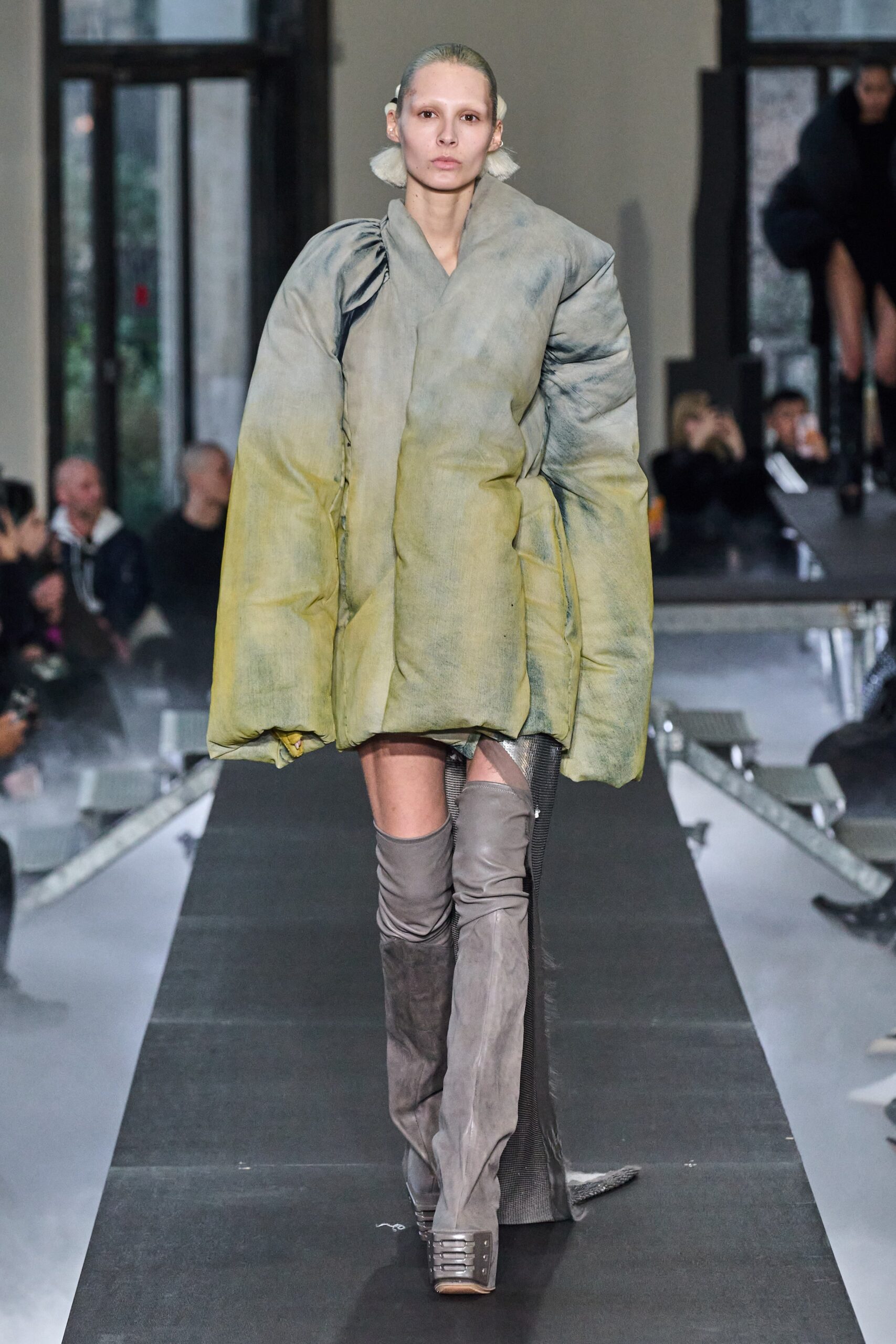 Rick Owens F/W 23 Look 29