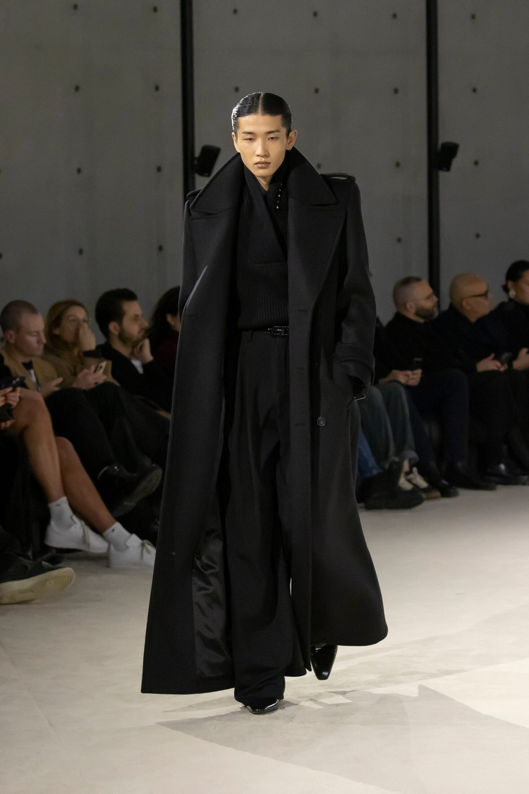 Saint Laurent F/W 23 Menswear Look 29