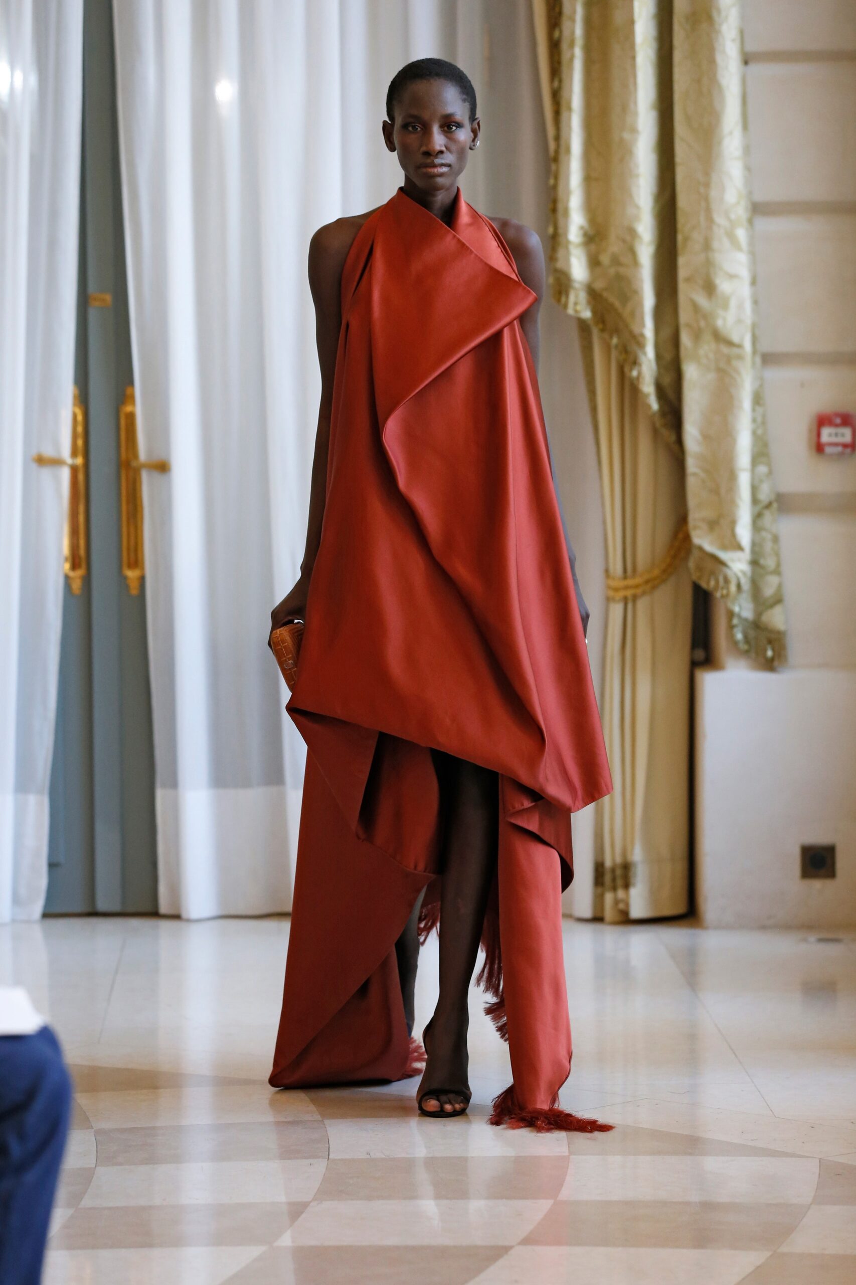 RR331 F/W 19 Couture Look 19