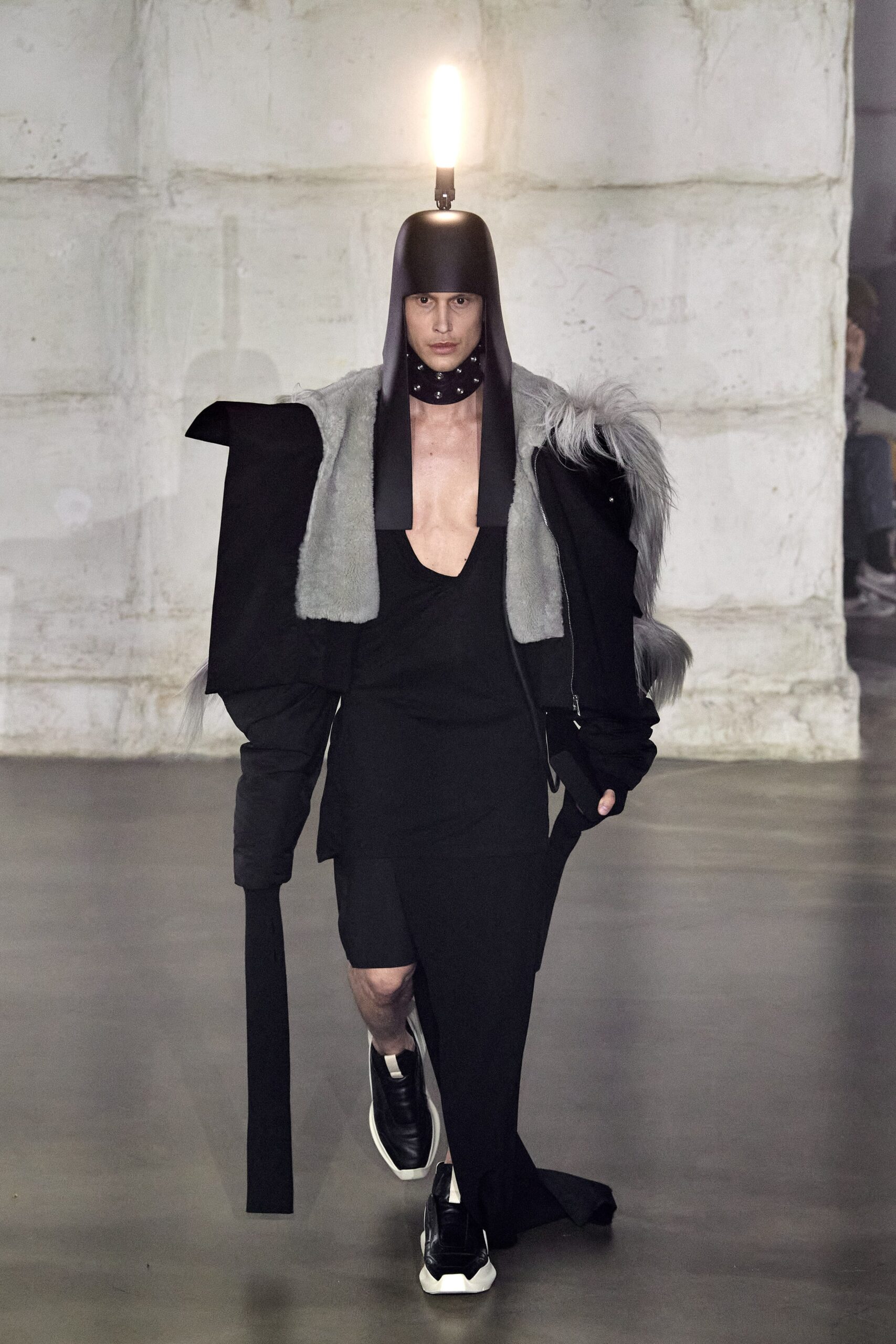 Rick Owens F/W 22 Menswear Look 30