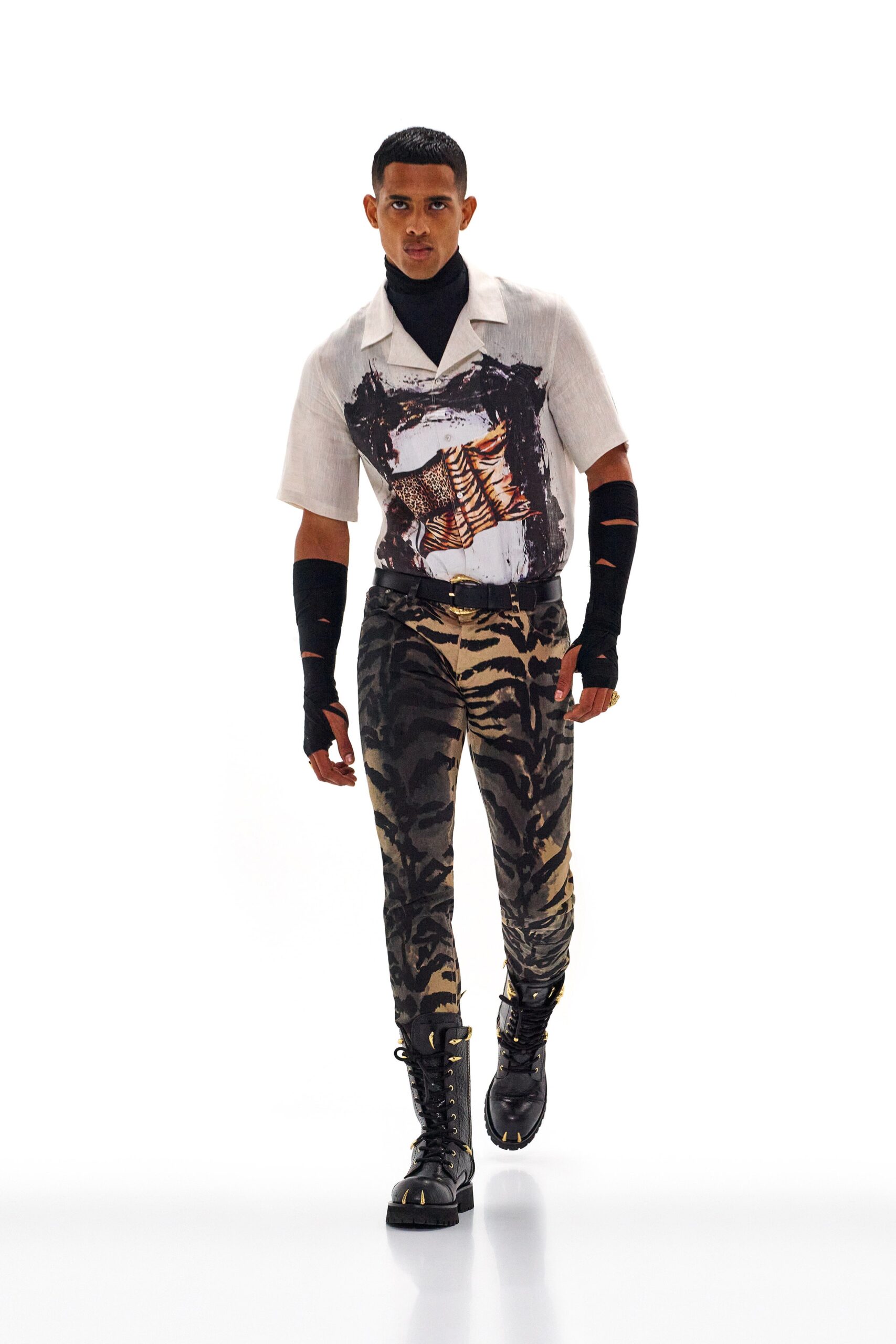 Roberto Cavalli S/S 22 Menswear Look 27