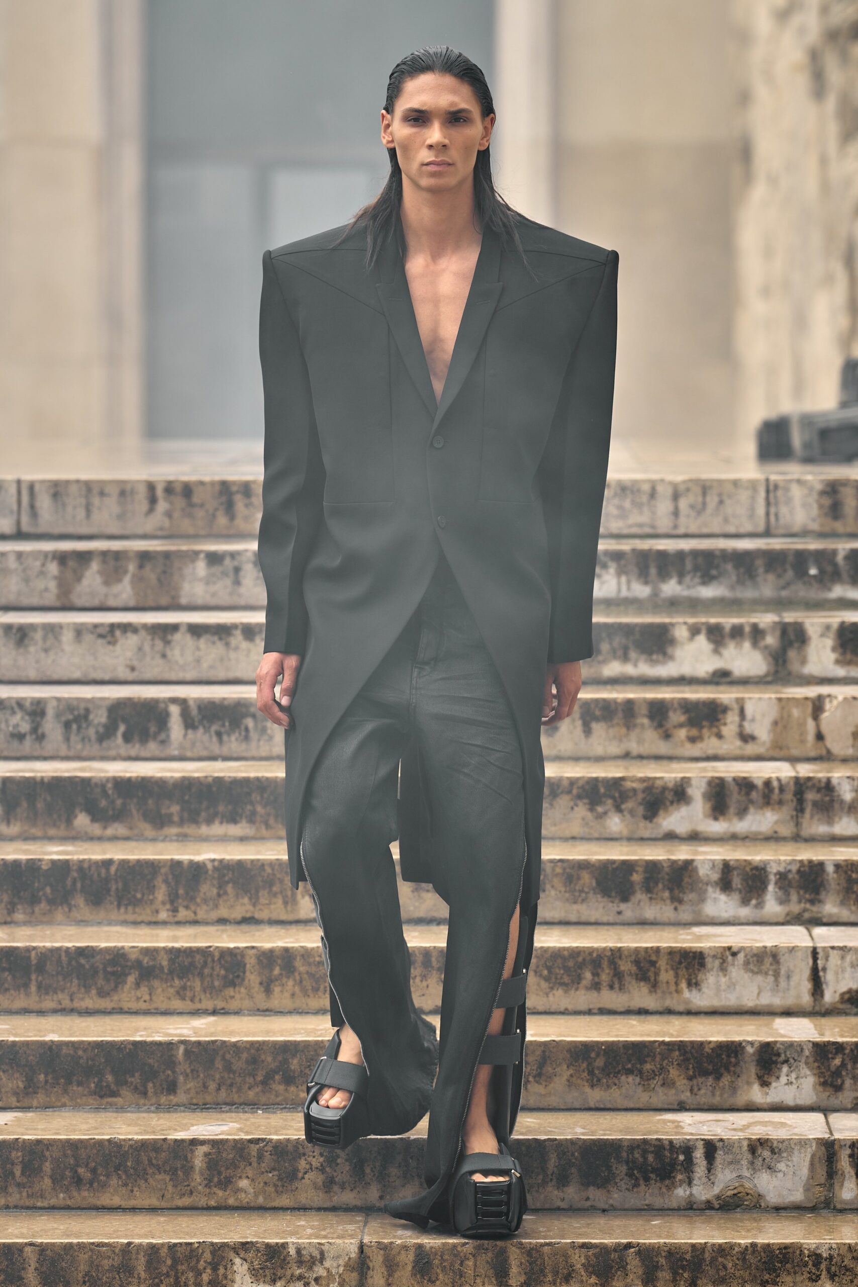 Rick Owens S/S 24 Menswear Look 30