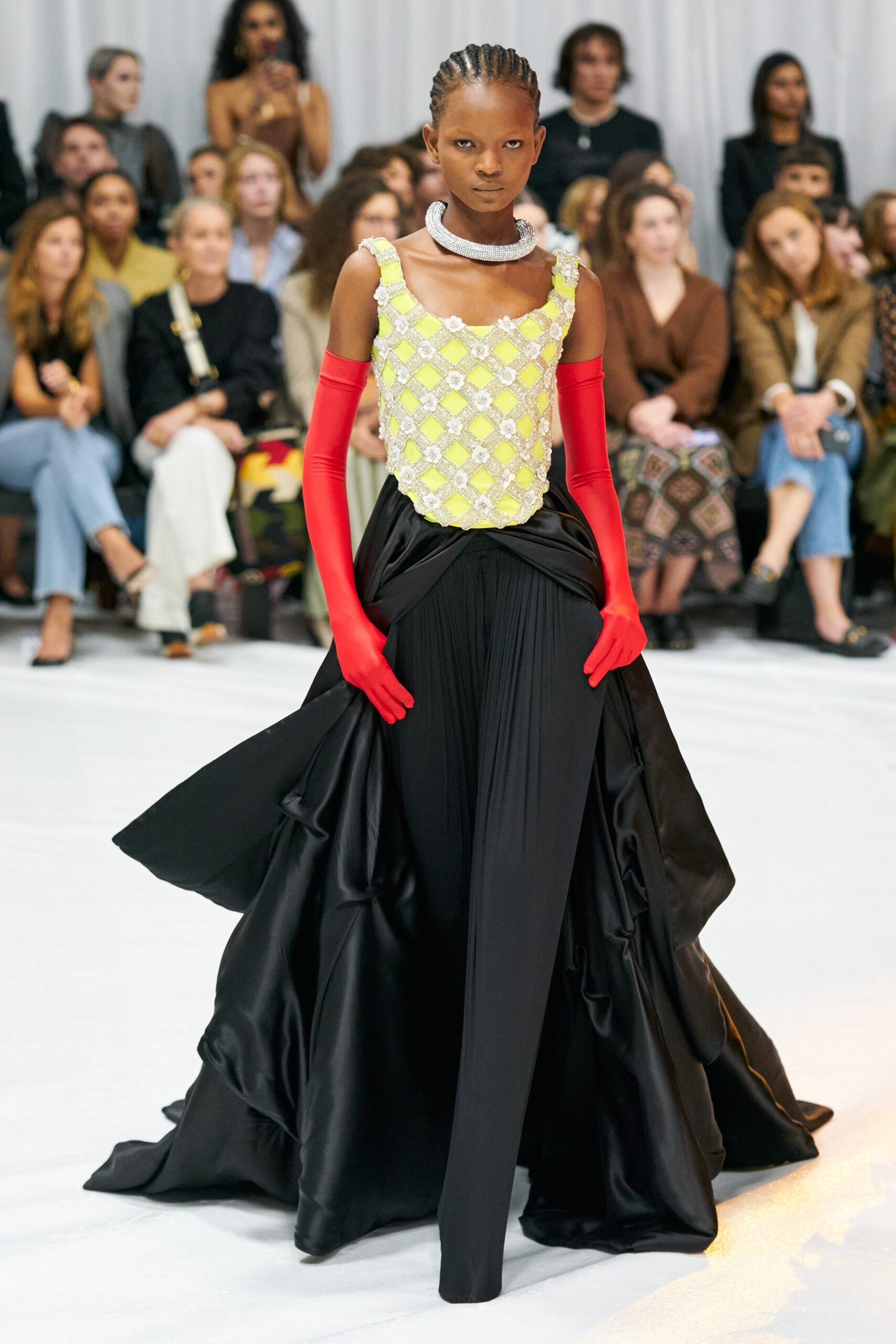 Richard Quinn S/S 22 Look 31