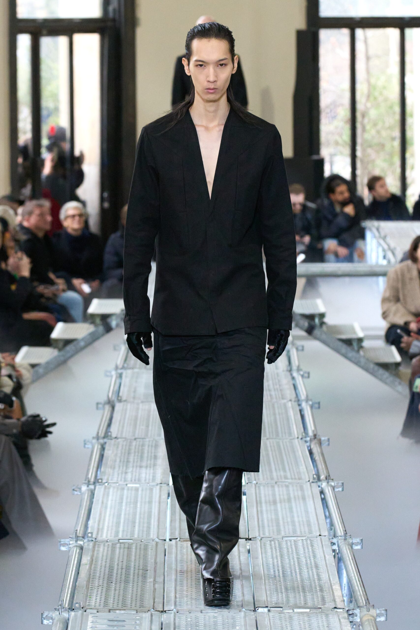 Rick Owens F/W 23 Menswear Look 31