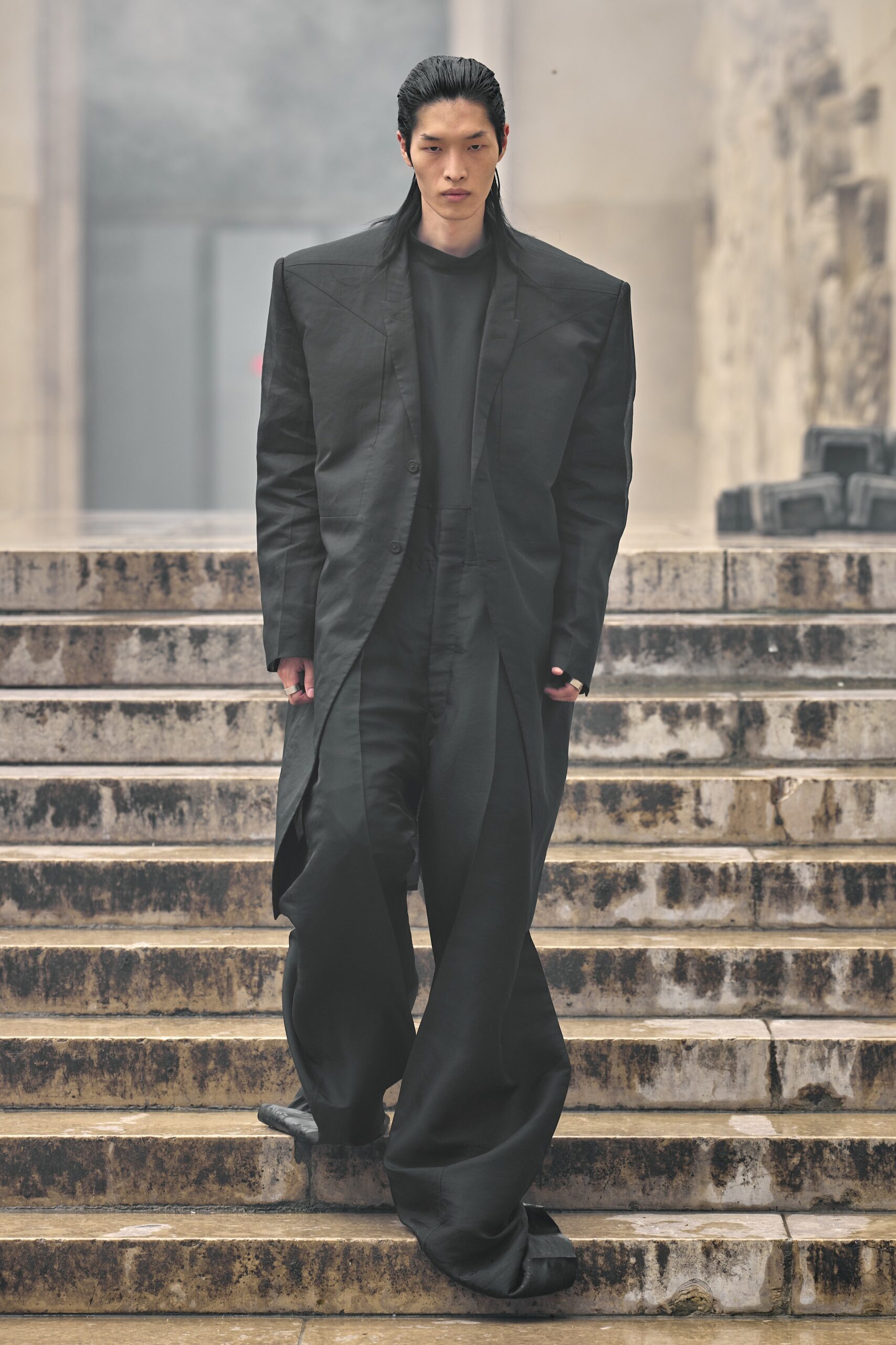 Rick Owens S/S 24 Menswear Look 31