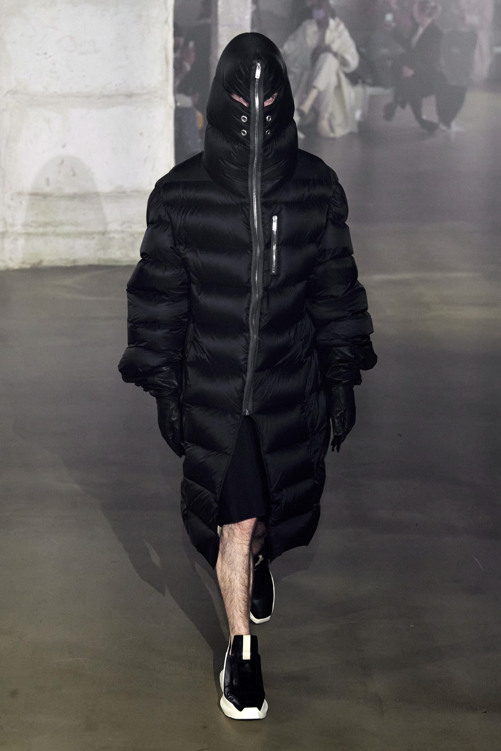 Rick Owens F/W 22 Menswear Look 32