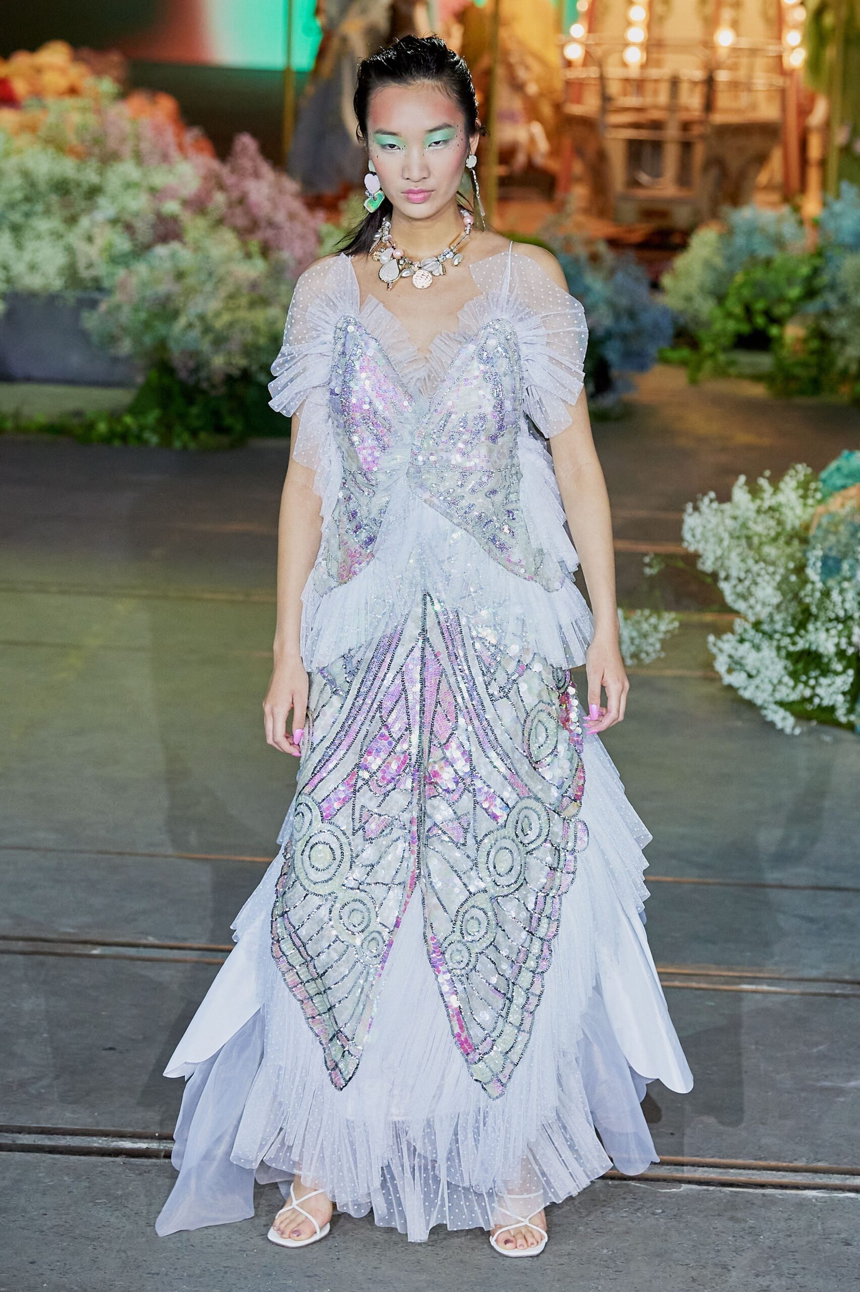 Romance Was Born Australia Resort 22 Look 32
