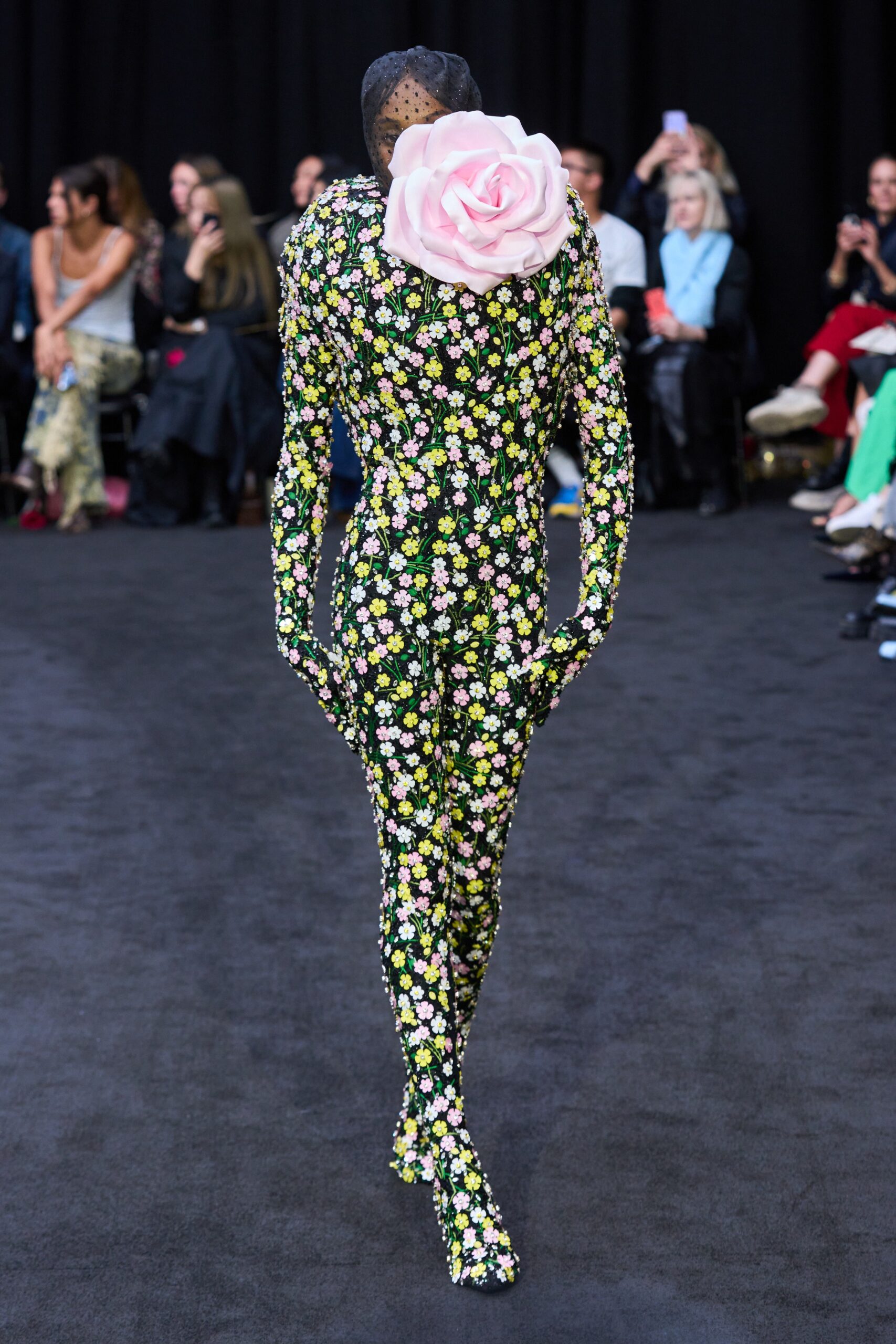 Richard Quinn S/S 23 Look 32