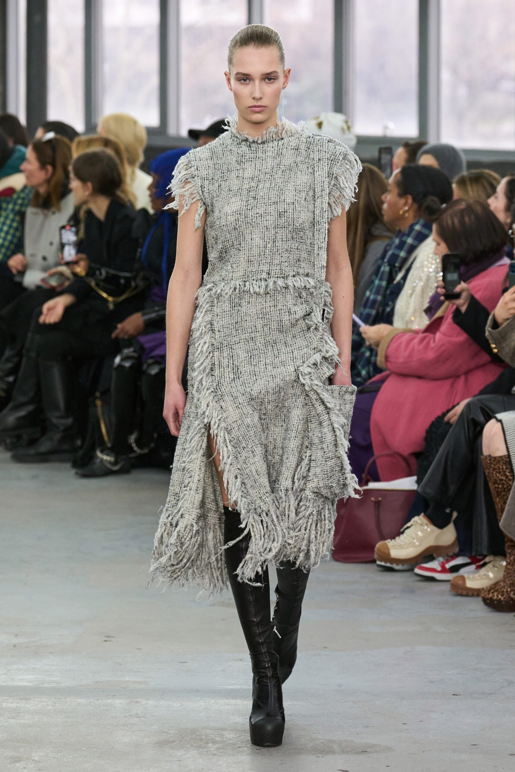 Sacai F/W 23 Look 32