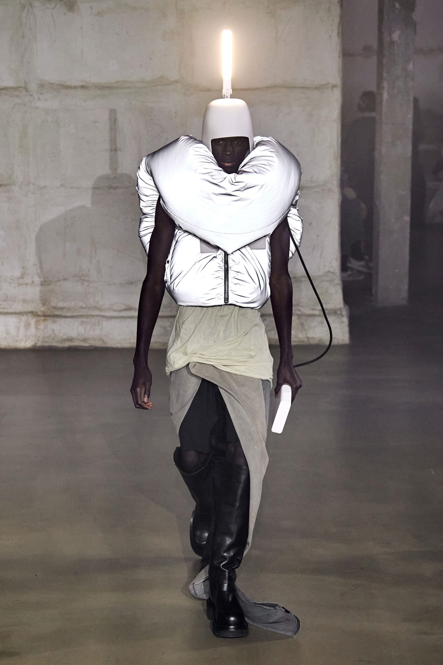 Rick Owens F/W 22 Menswear Look 33