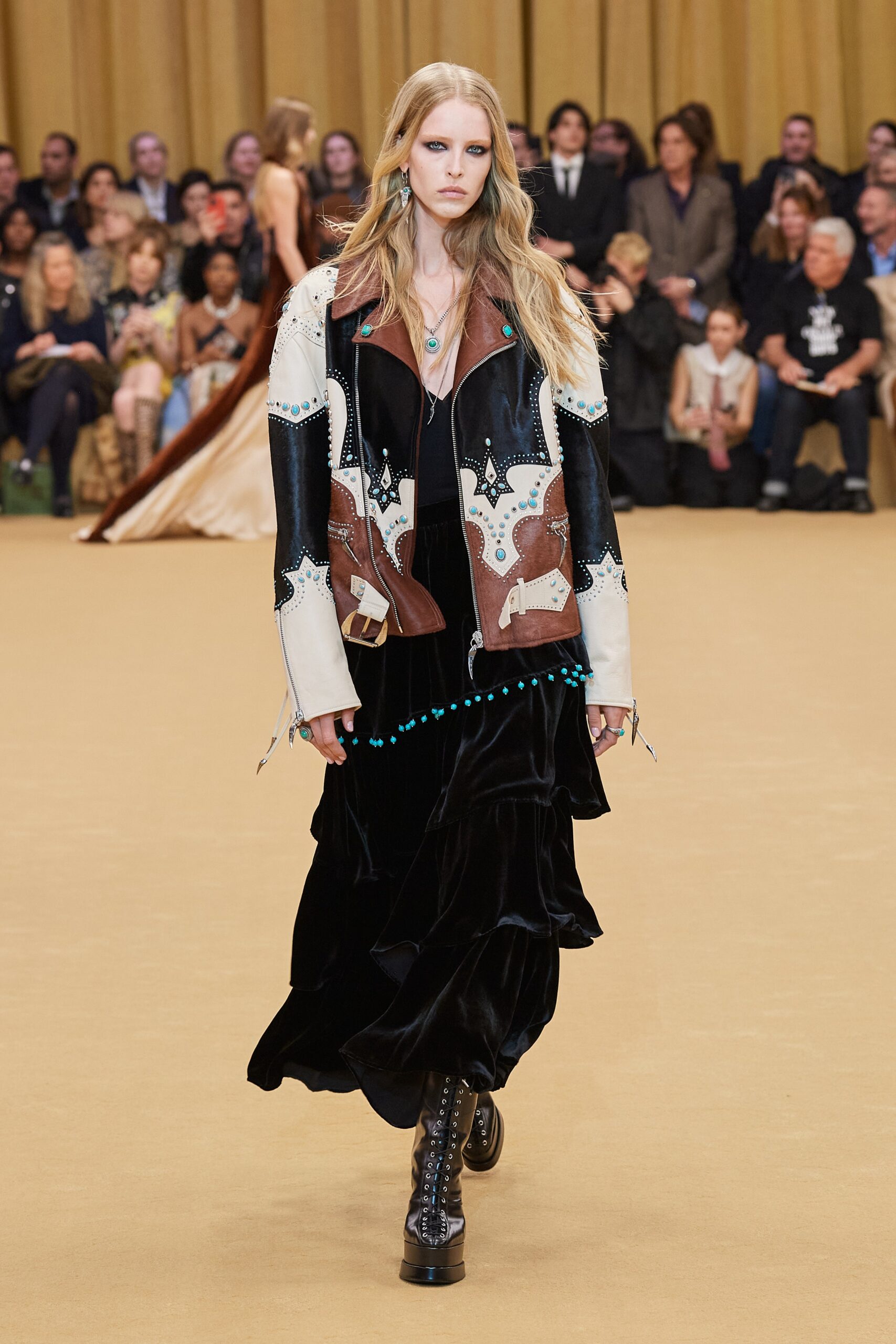 Roberto Cavalli F/W 23 Look 33