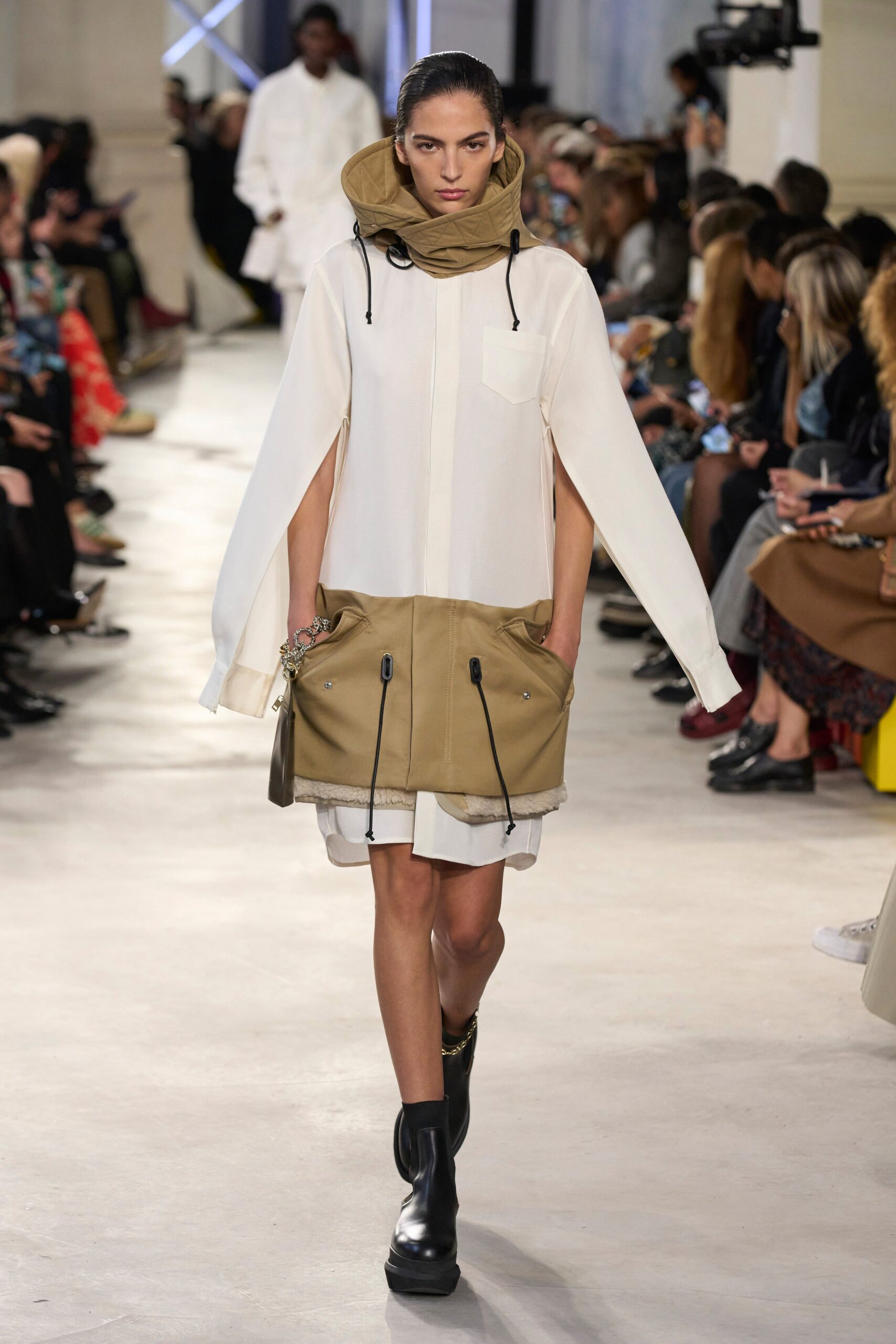 Sacai S/S 23 Look 33