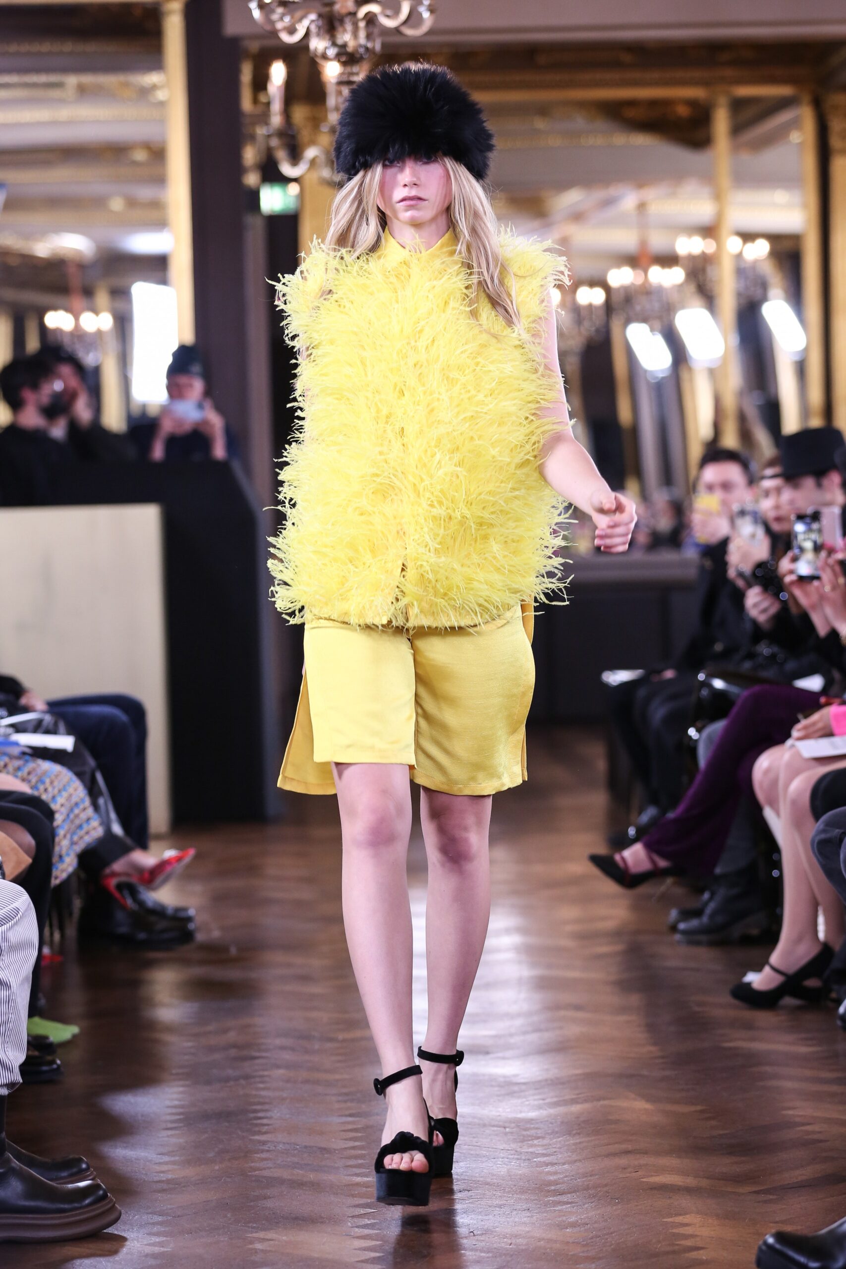 Rue Agthonis F/W 22 Look 34