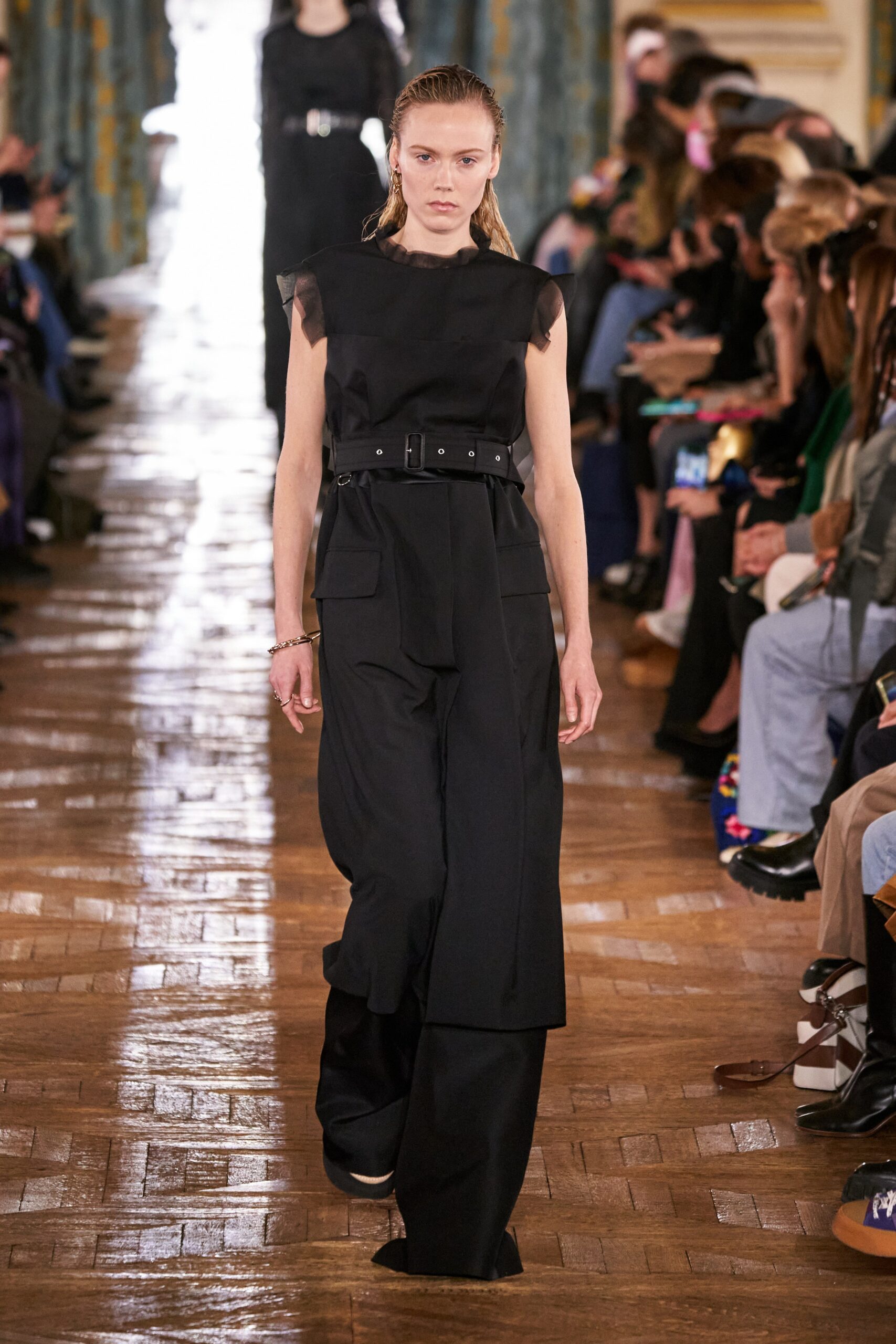 Sacai F/W 22 Look 34